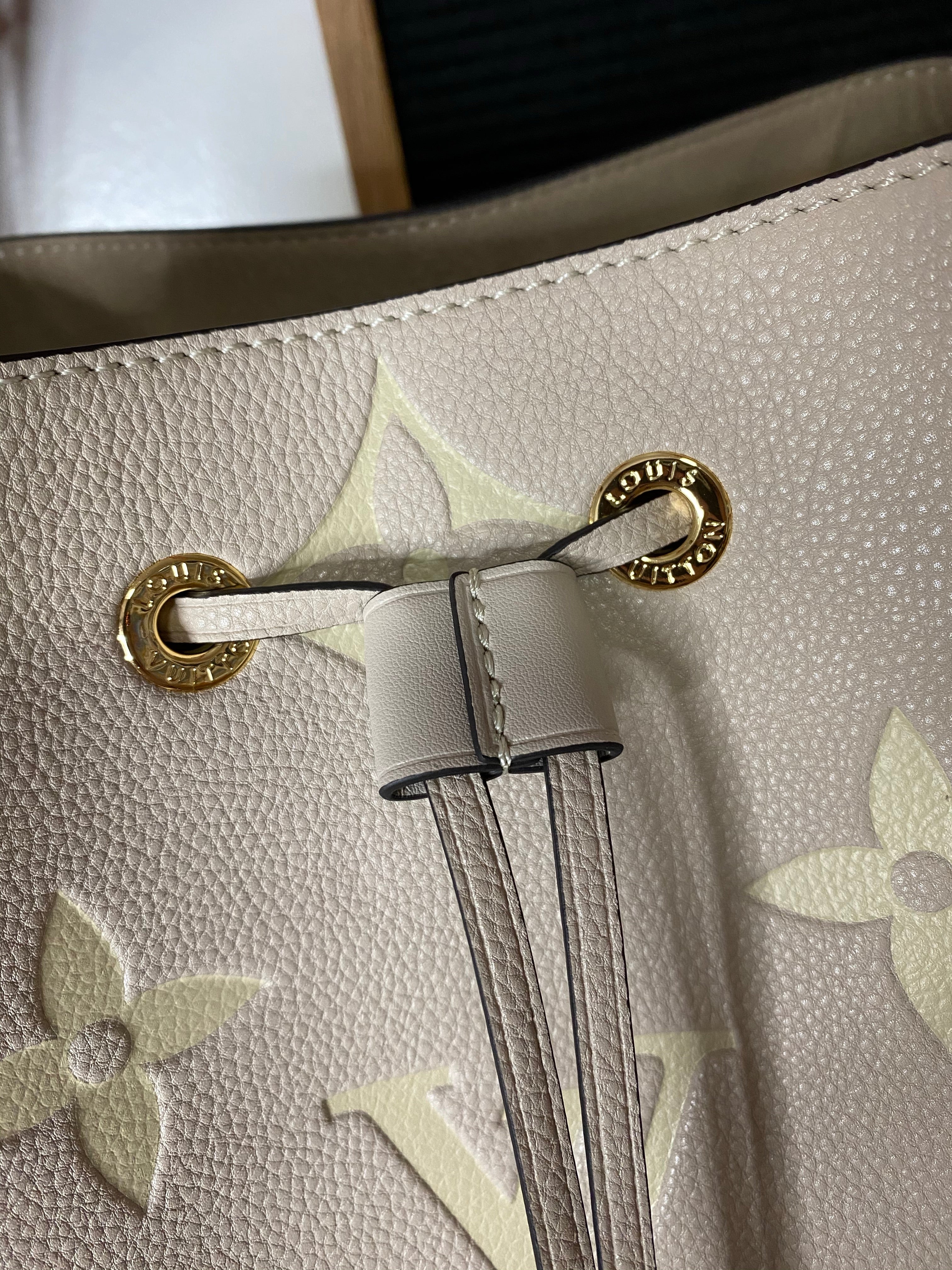 [TOP] Louis Vuitton LV Noe Giant Monogram Bag  27x25x20cm- LIGHT SAND