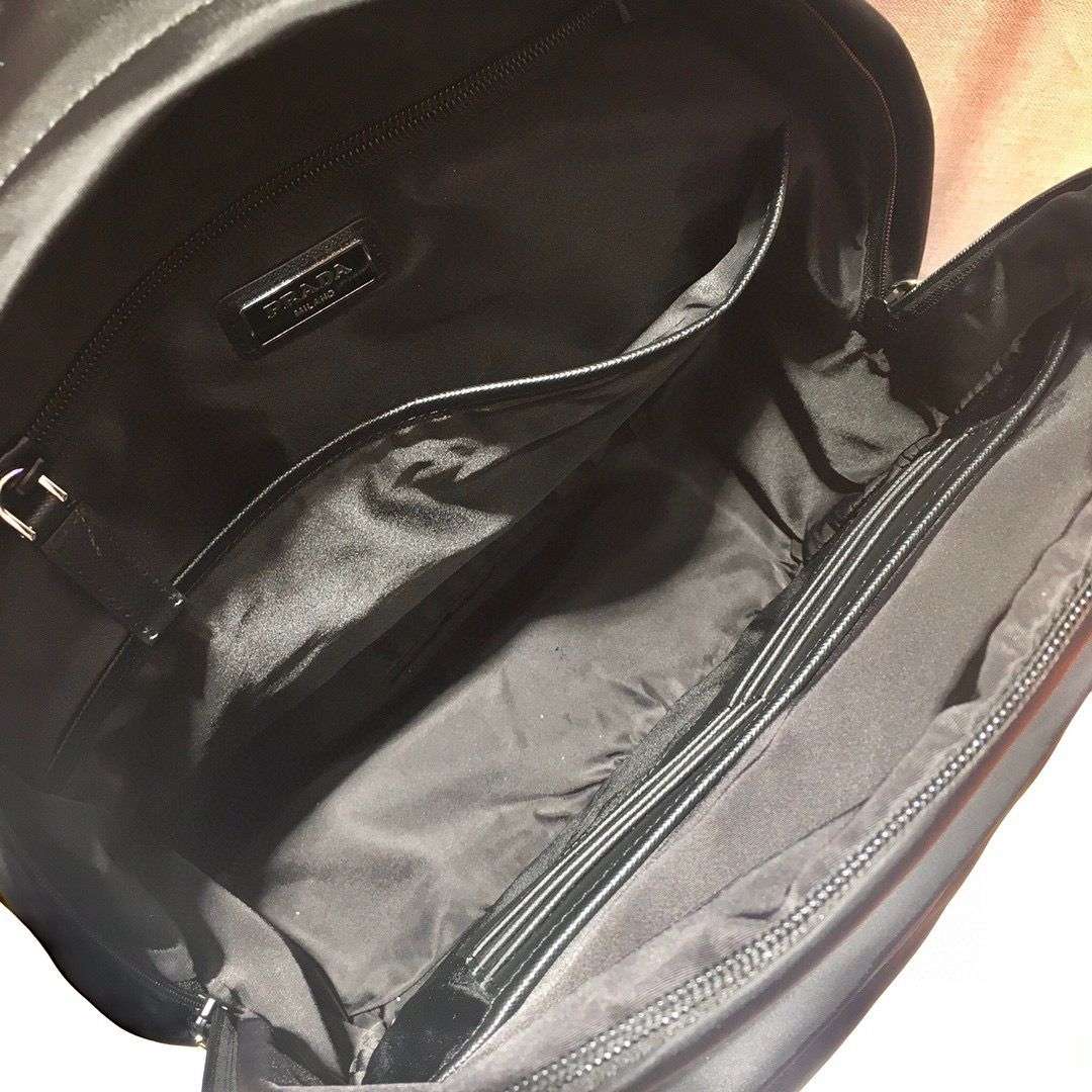[TOP] PRADA Re-Nylon and Saffiano Leather Backpack - Black