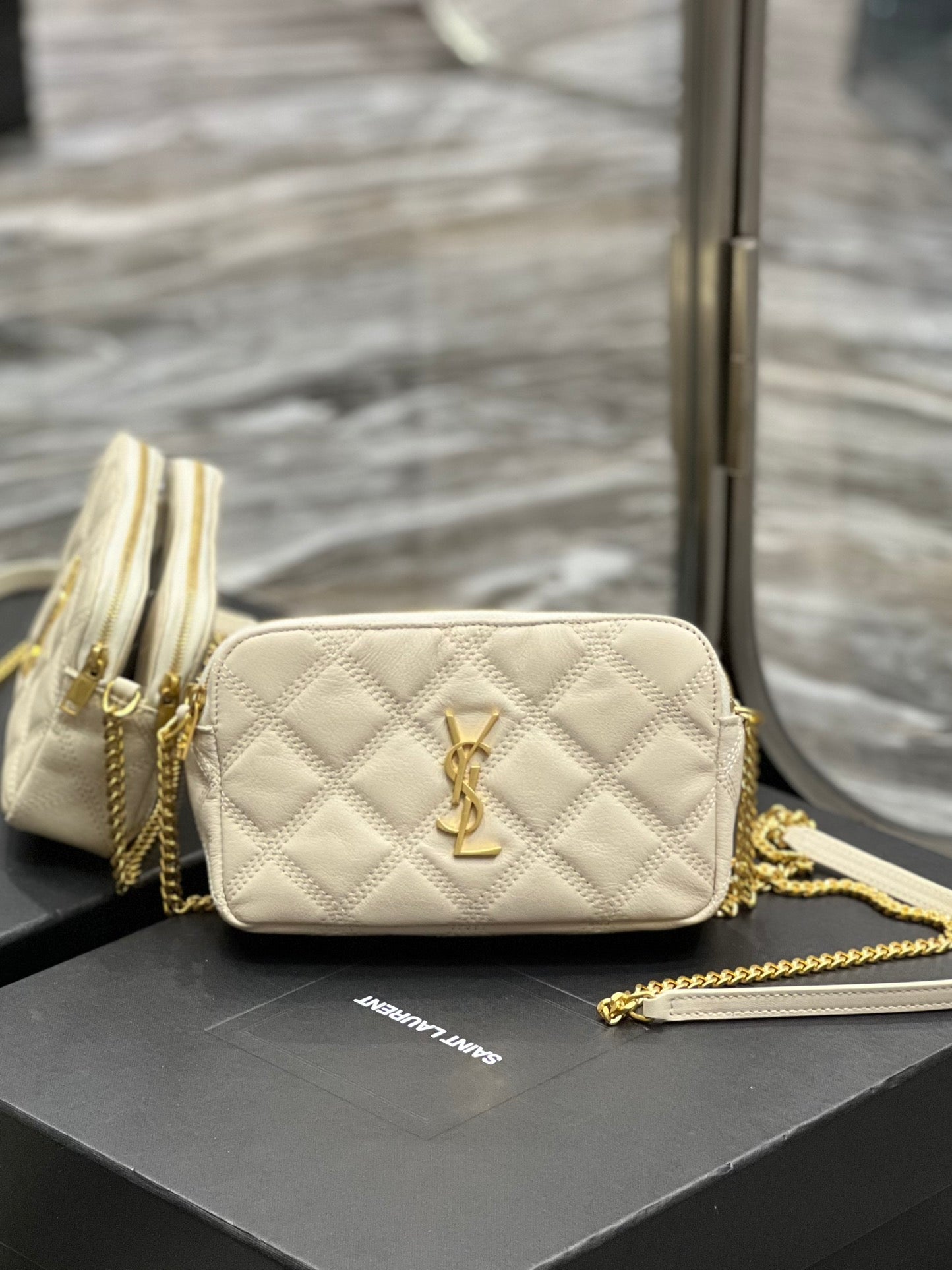 [TOP] Yves Saint Laurent YSL Beckly Double Zip Pouch Bag - White GHW