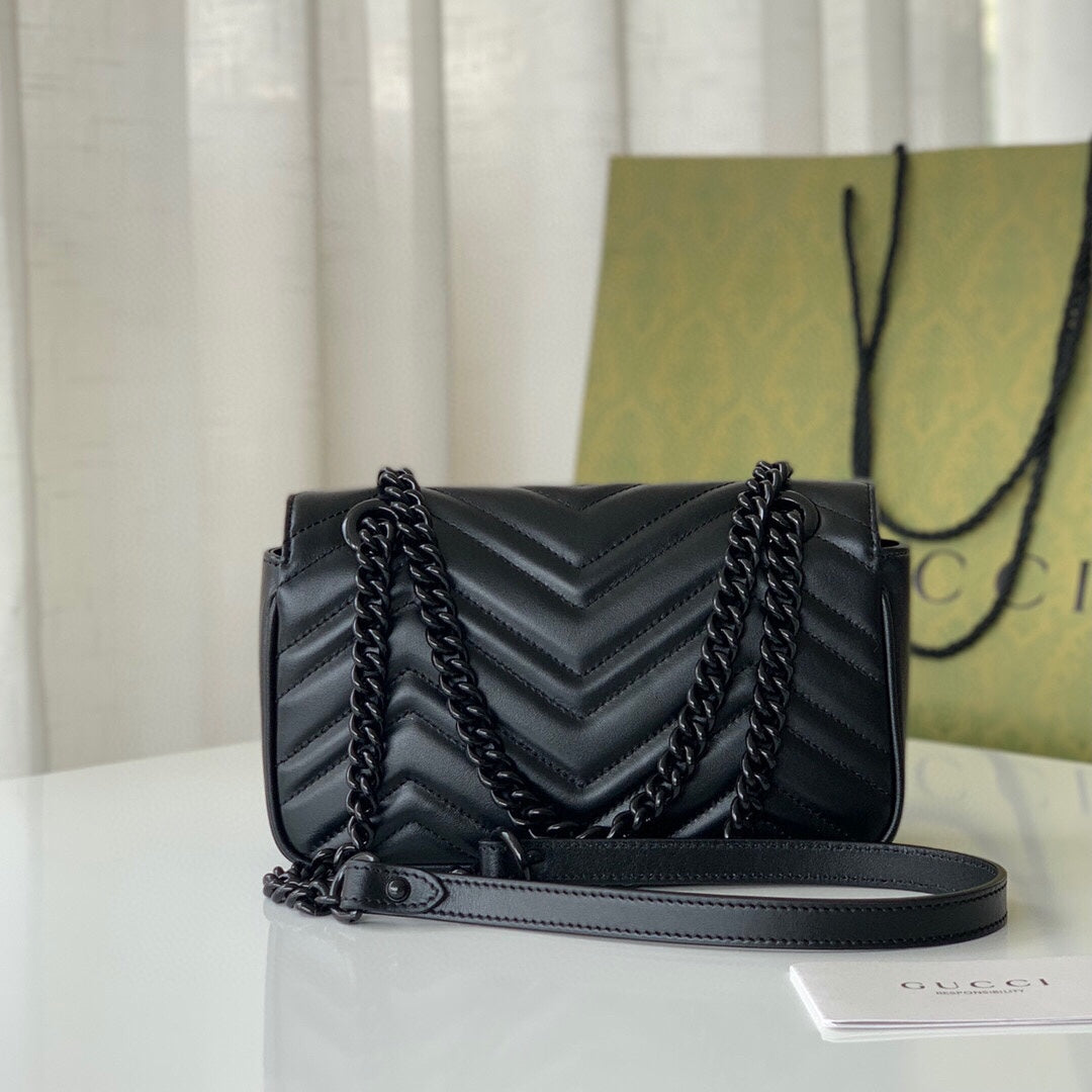 [TOP] GUCCI Gu€€i Marmont Matelasse Bag Mini 22cm - All Black