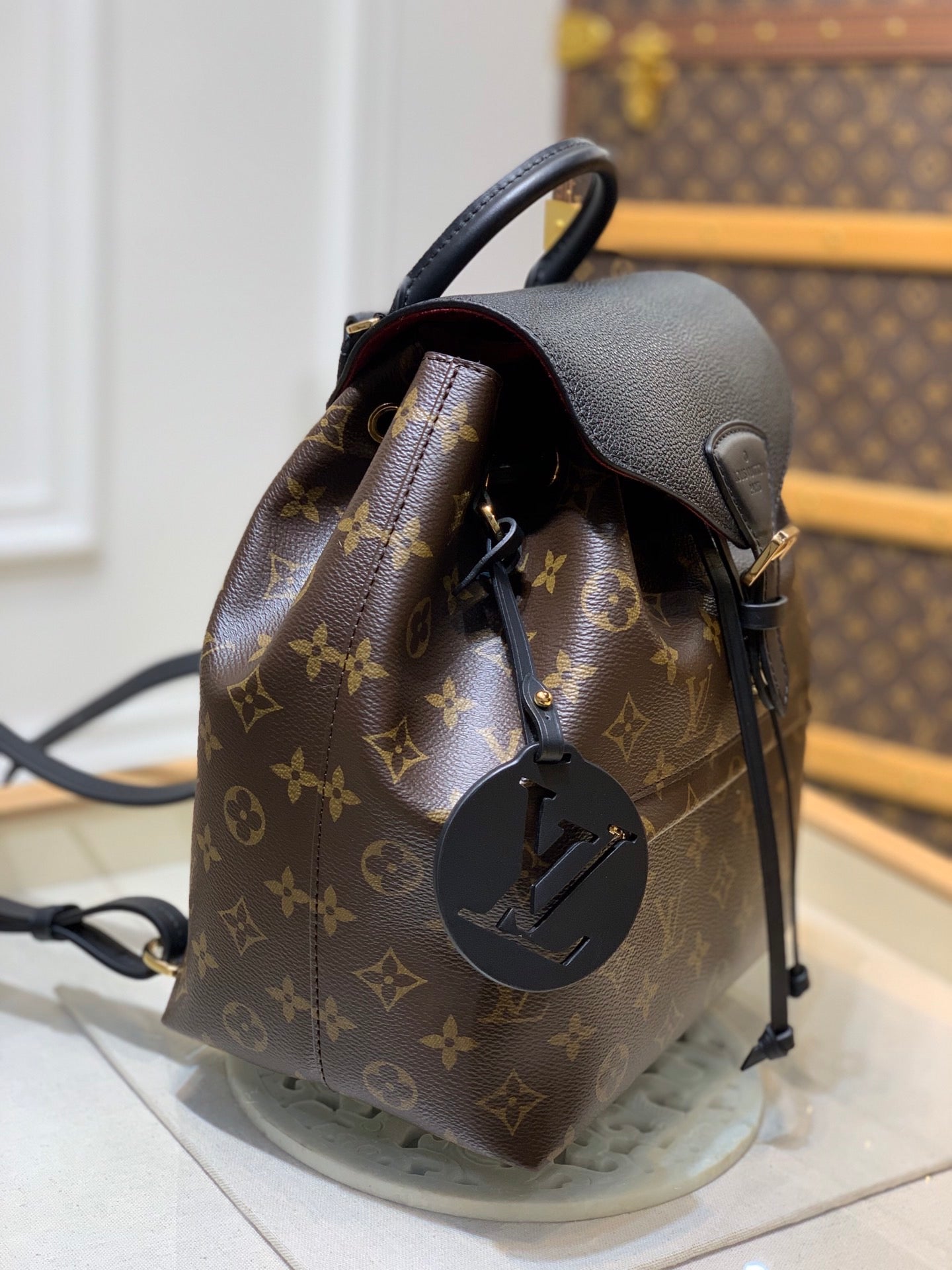 [TOP] Louis Vuitton LV Backpack Montsouris Monogram PM 27.5×33×14CM - Black