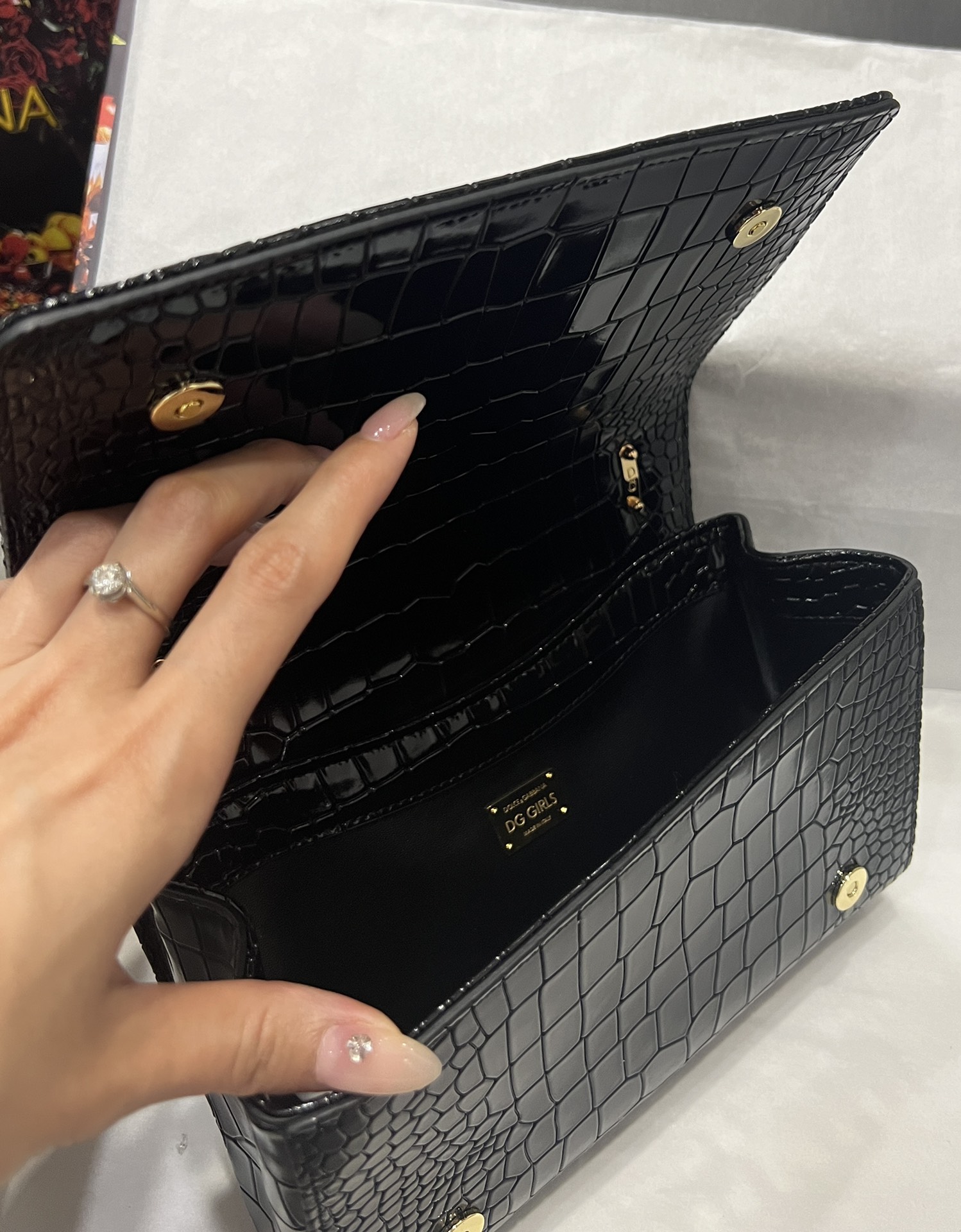 [TOP] Dolce & Gabbana D&G Crocodile-print Calfskin DG Girls Bag 21*4*15 - Black