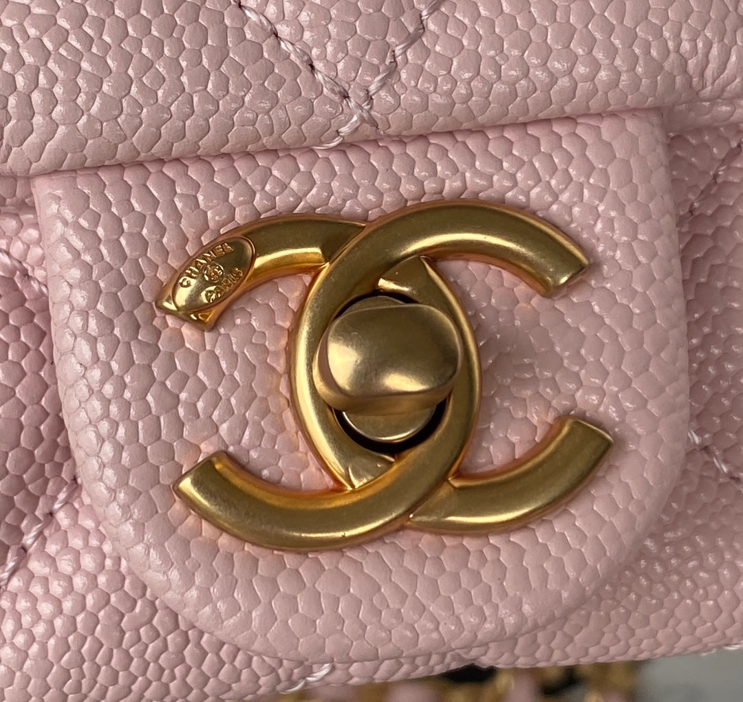 [TOP] CHANEL Waist Bag SS22 - Pink