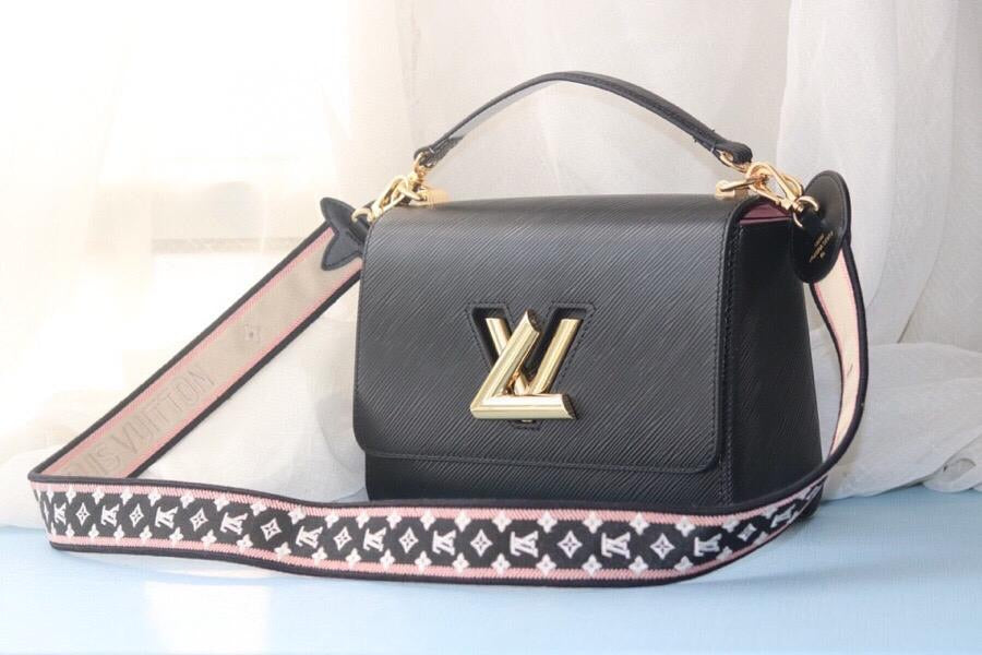 [TOP] Louis Vuitton LV Twist MM Bag 23 x 17 x 9.5 cm - Black