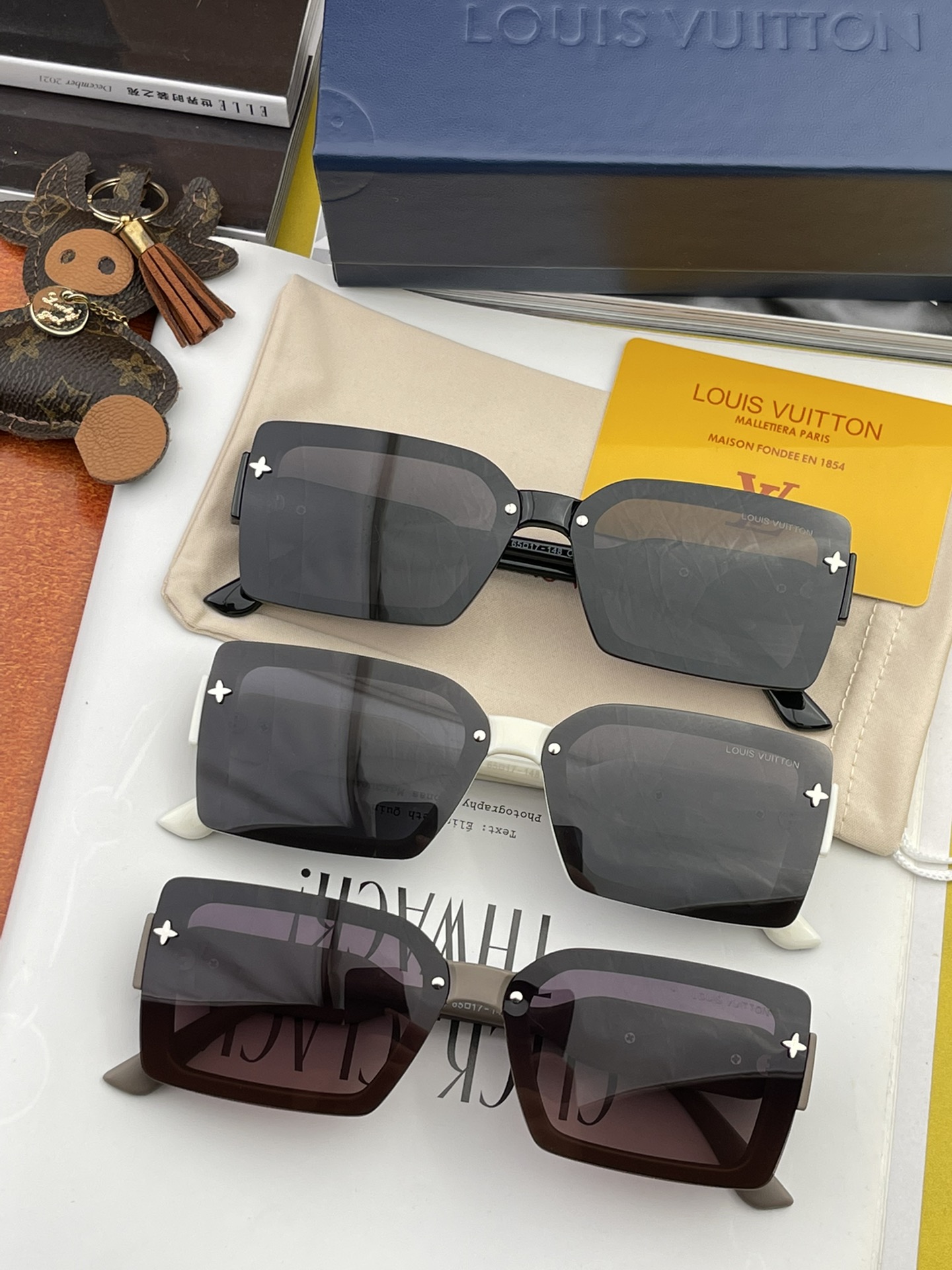 [TOP] Louis Vuitton LV Sunglasses  - 3 Color