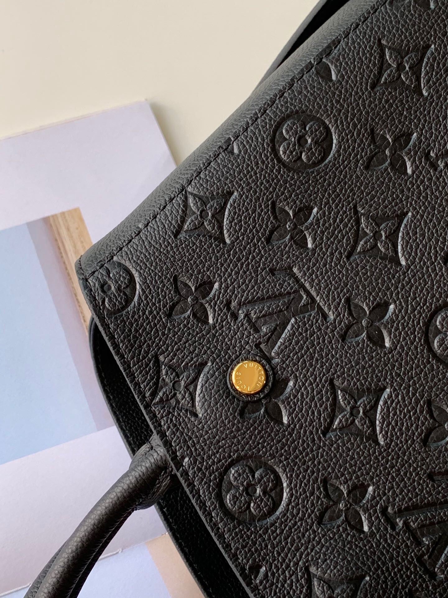 [TOP] Louis Vuitton LV LV Montaigne MM Empreinte Bag - BLACK