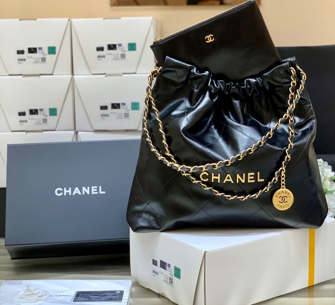 [TOP] CHANEL 22 Bag Small 35cm - Black & GHW