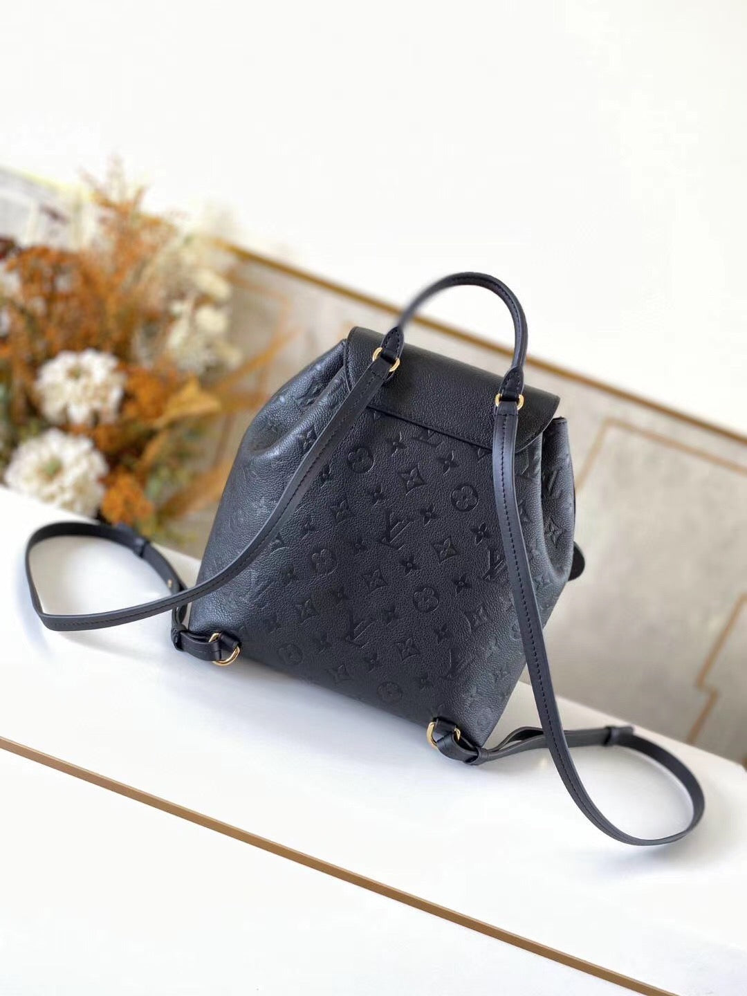 [TOP] Louis Vuitton LV  Backpack Montsouris Monogram Empreinte PM 27.5 x 33 x 14 cm - BLACK