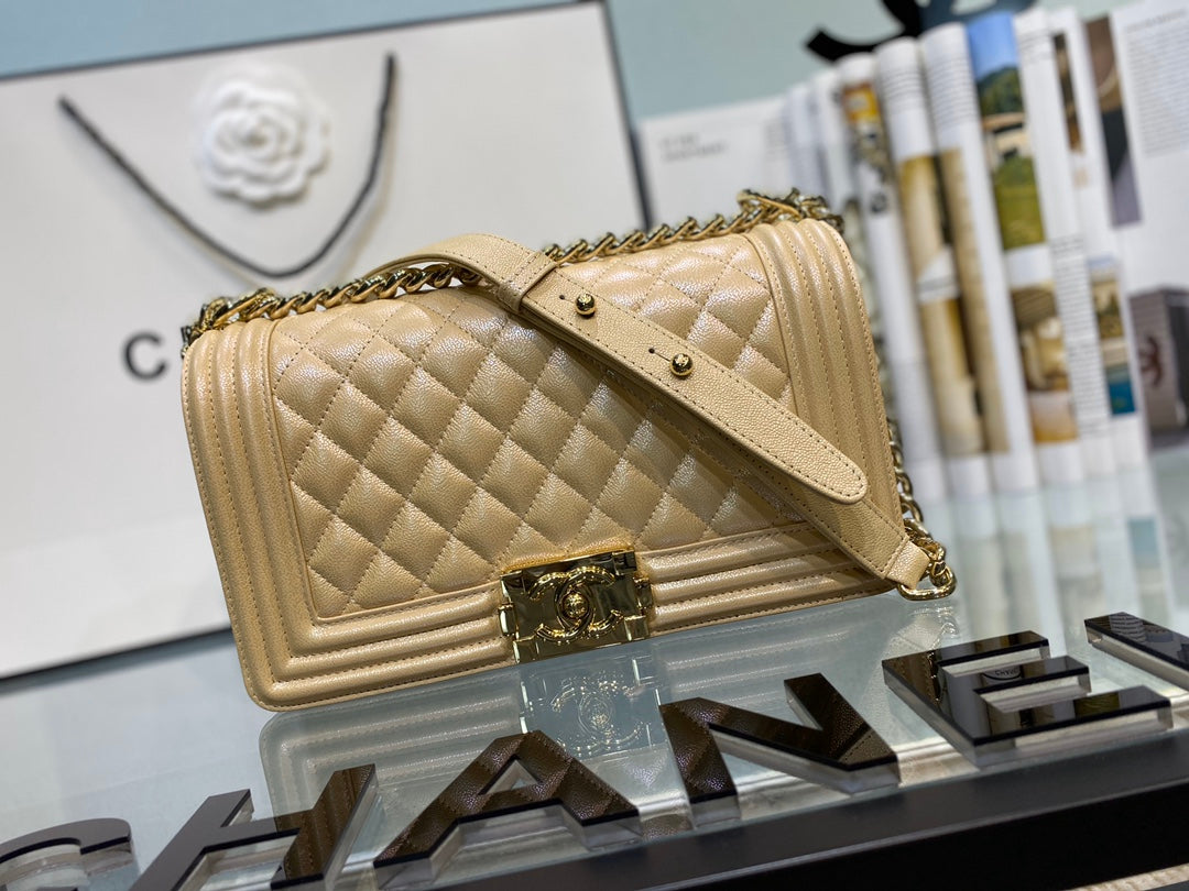 [TOP] CHANEL Le Boy Bag Caviar Skin Medium 25cm - Beige