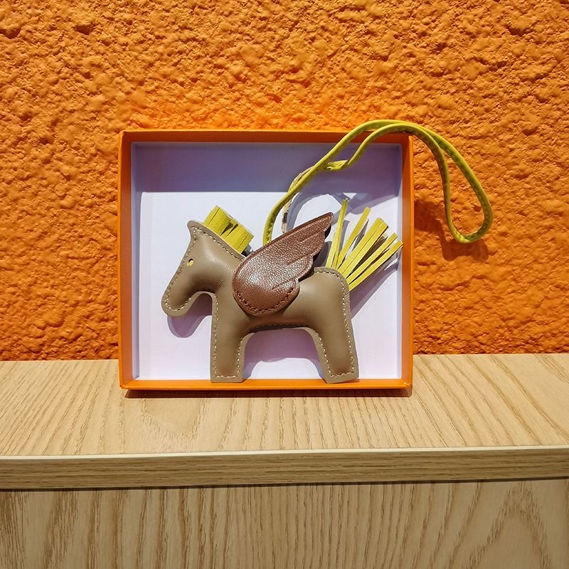 [TOP] HERMES Pagasus Charm - 19 Colours