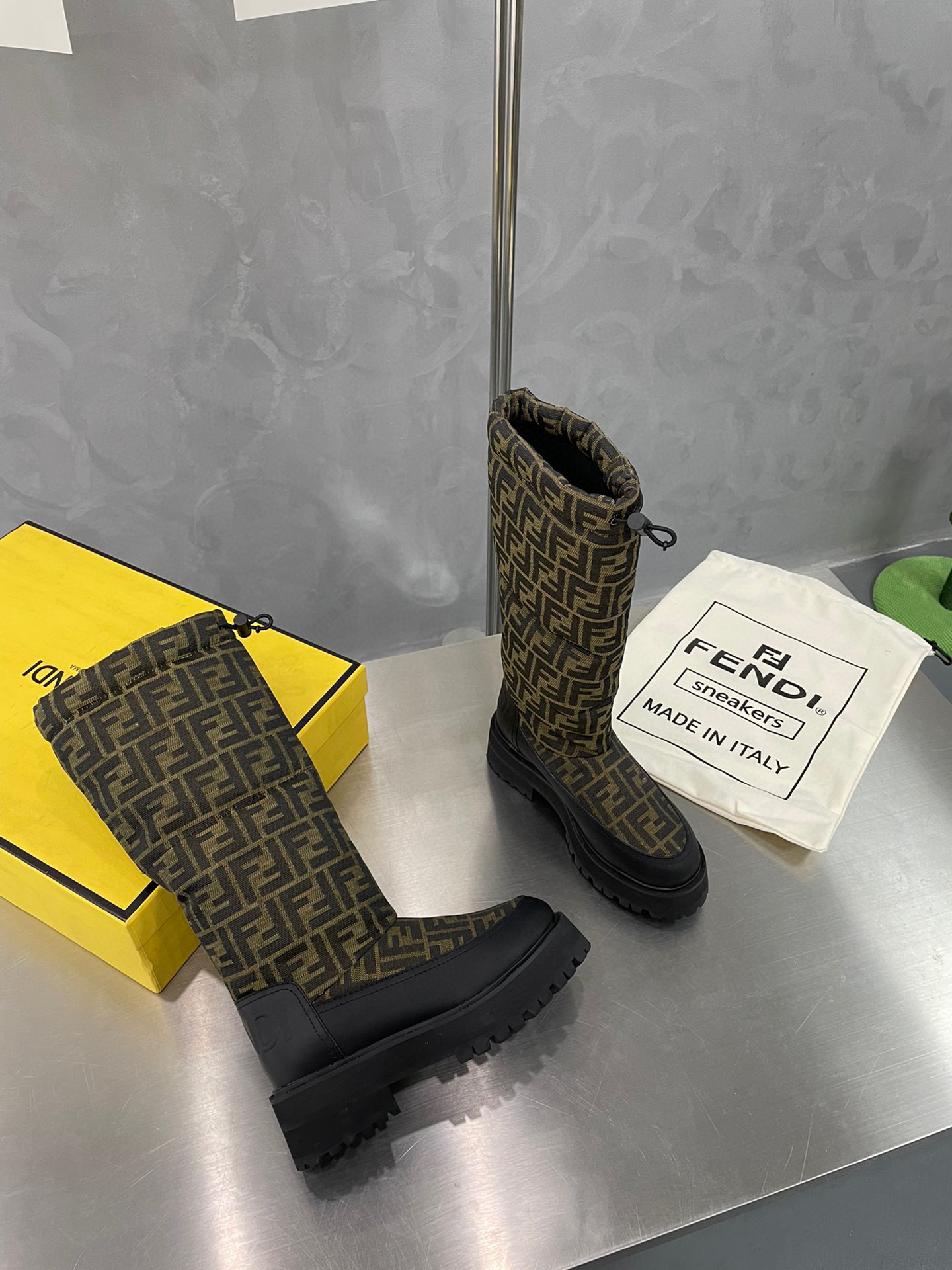[TOP] FENDI Monogram Quilted Boots