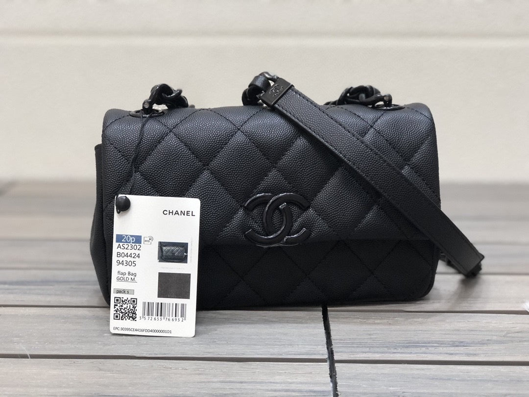 [TOP] CHANEL Flap Bag Caviar Small - Black & Blaxk Hardware