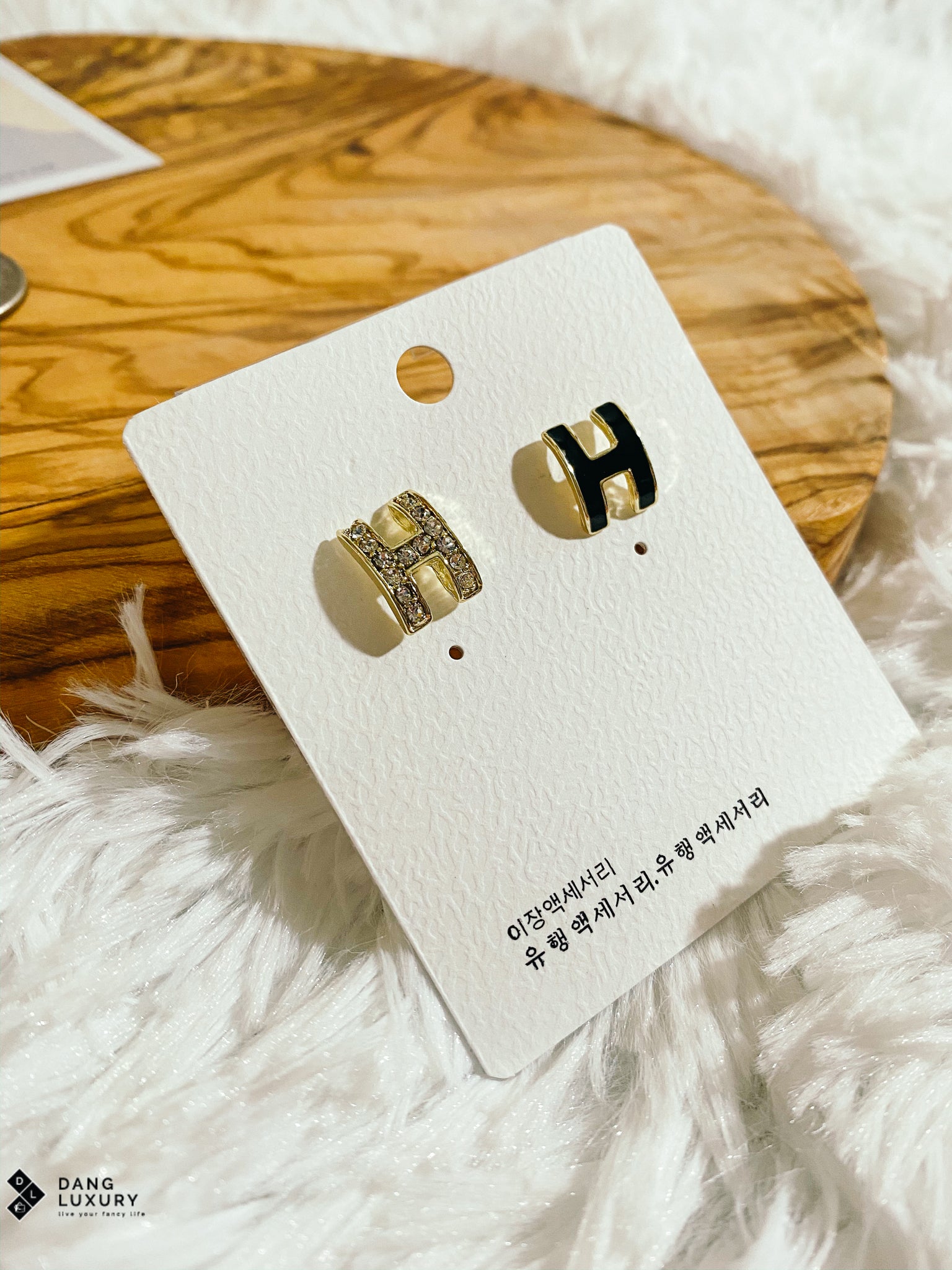 [TOP] HERMES Earring Studs