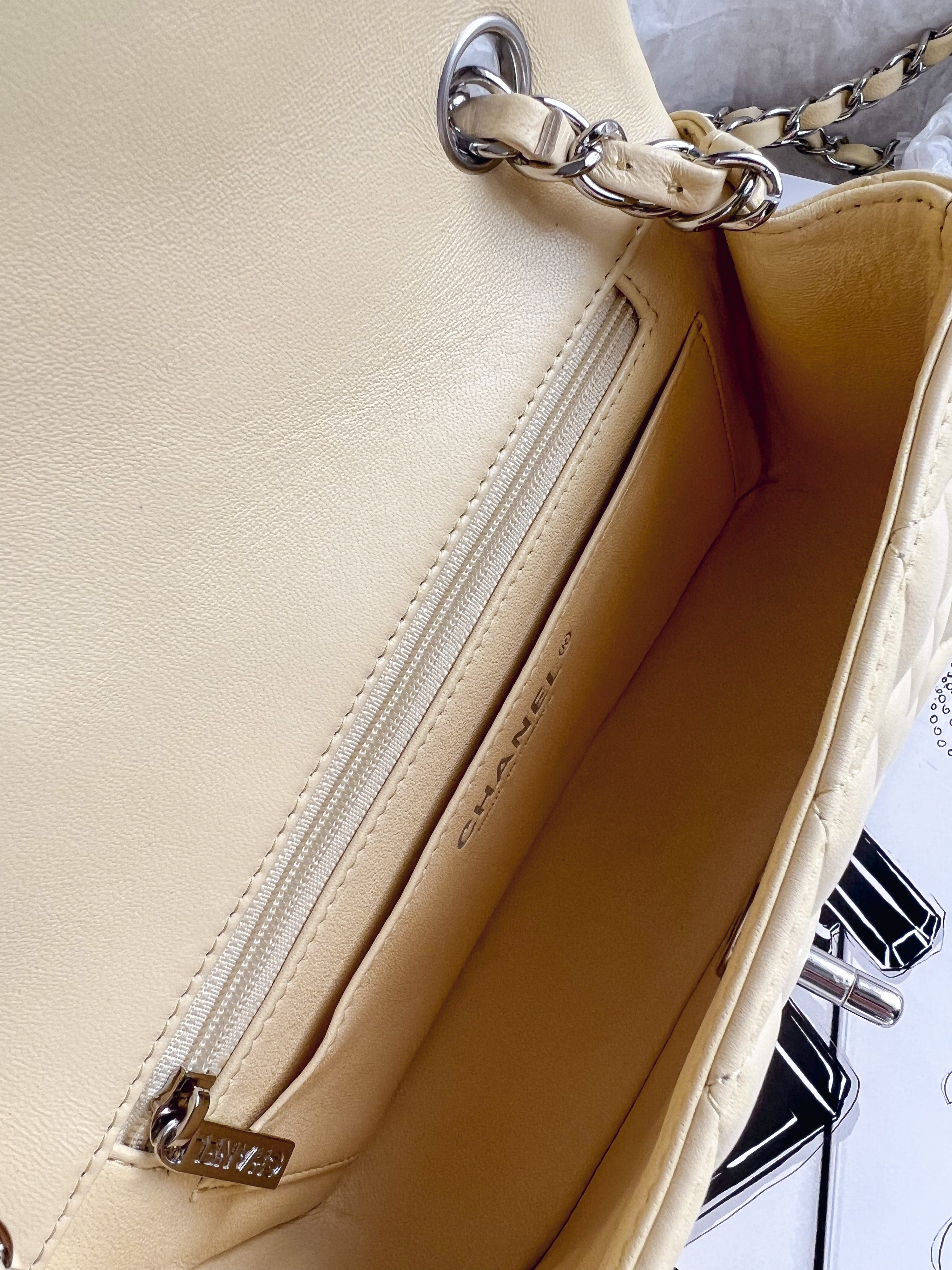 [TOP] CHANEL Classic Flap Bag Lambskin New Mini  13.5*17*8CM - Light Yellow & SHW