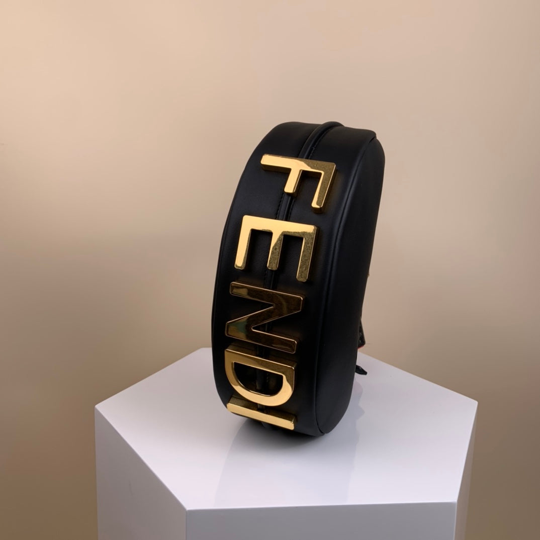 [TOP] FENDI FENDIgraphy Small Bag - Black
