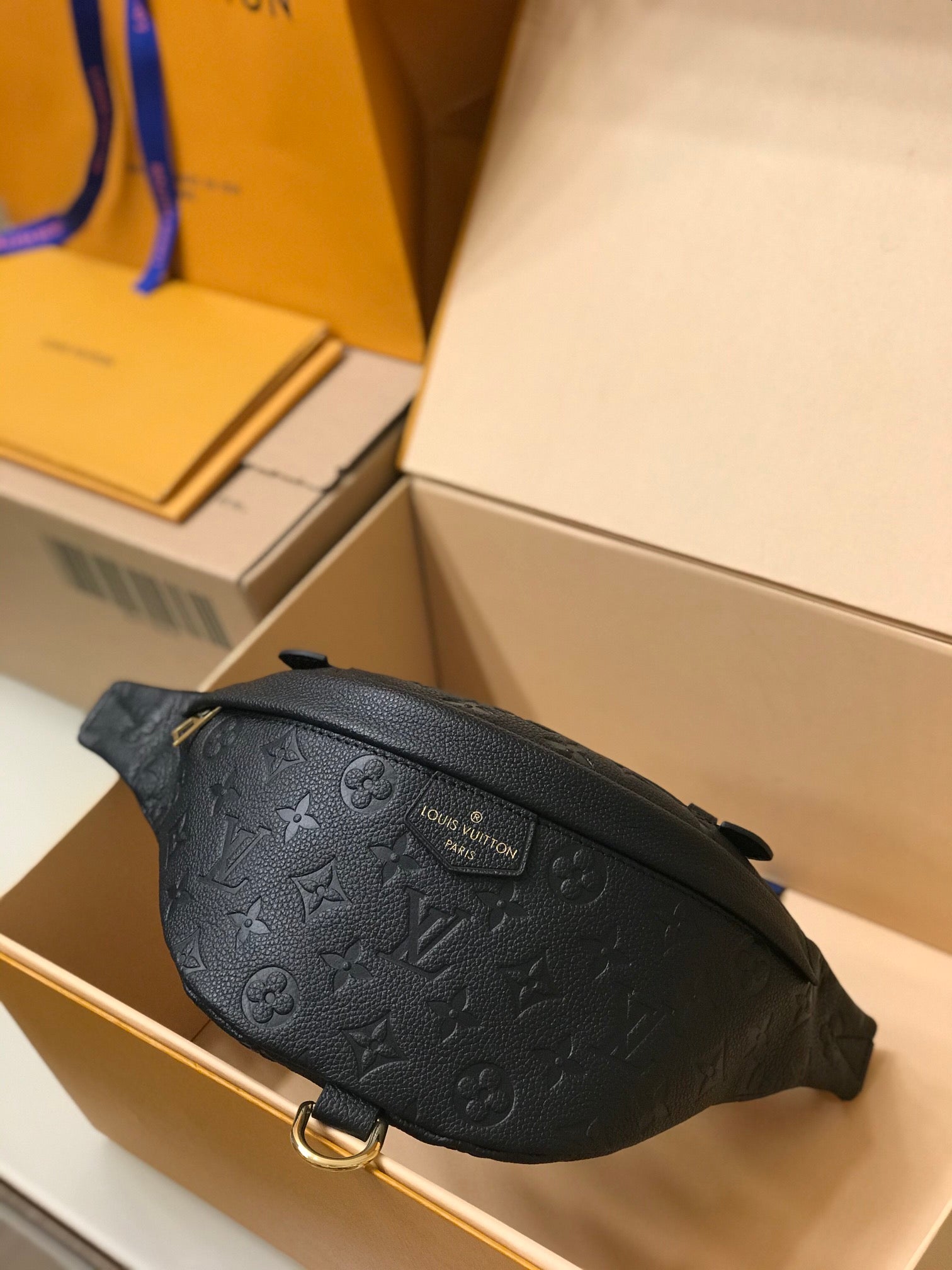 [TOP] Louis Vuitton LV Empreinte Bumbag - Black - 36*15*15CM