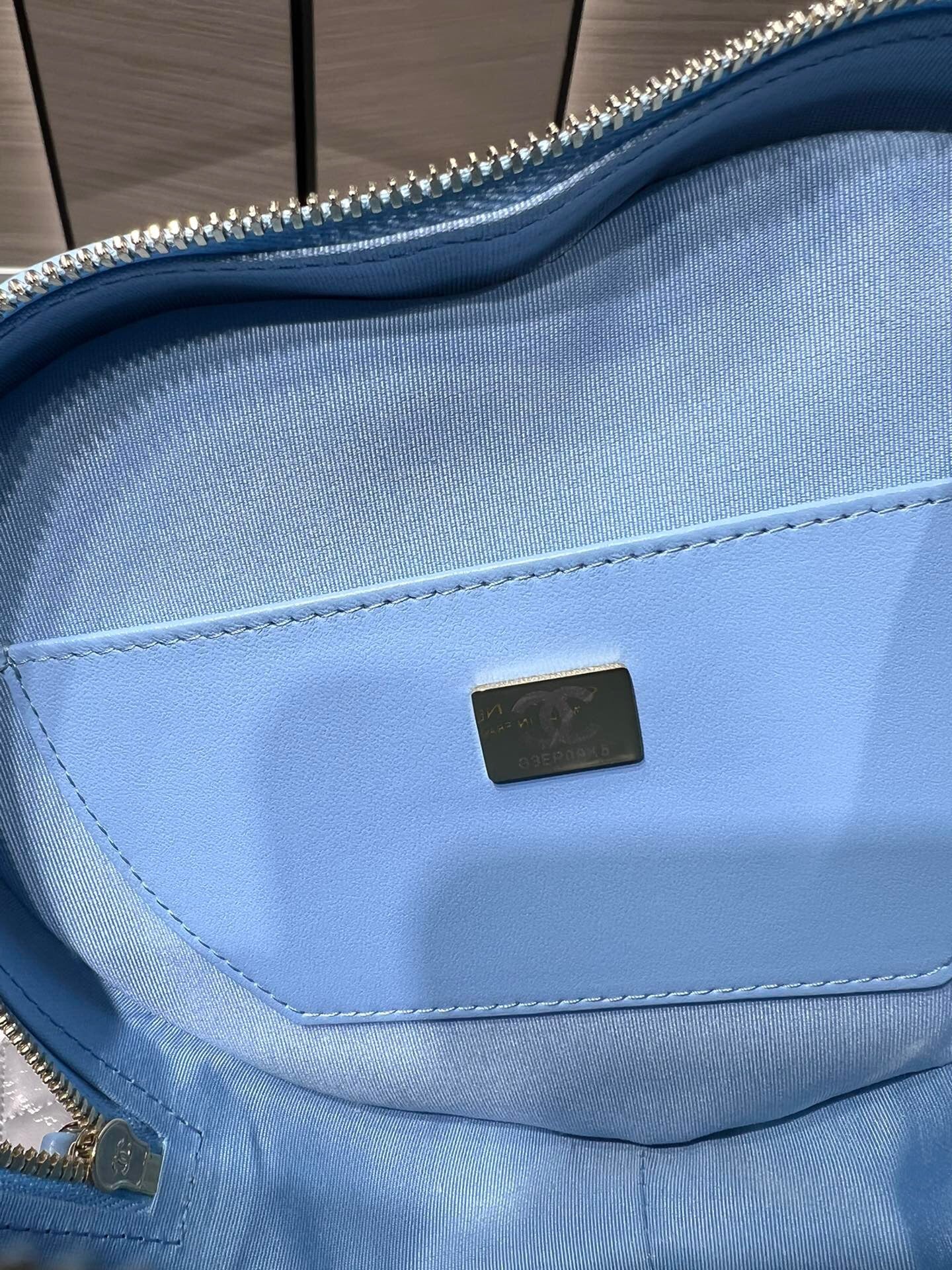 [TOP] CHANEL Heart Bag Large 16.5x18x6.5cm - Blue & GHW