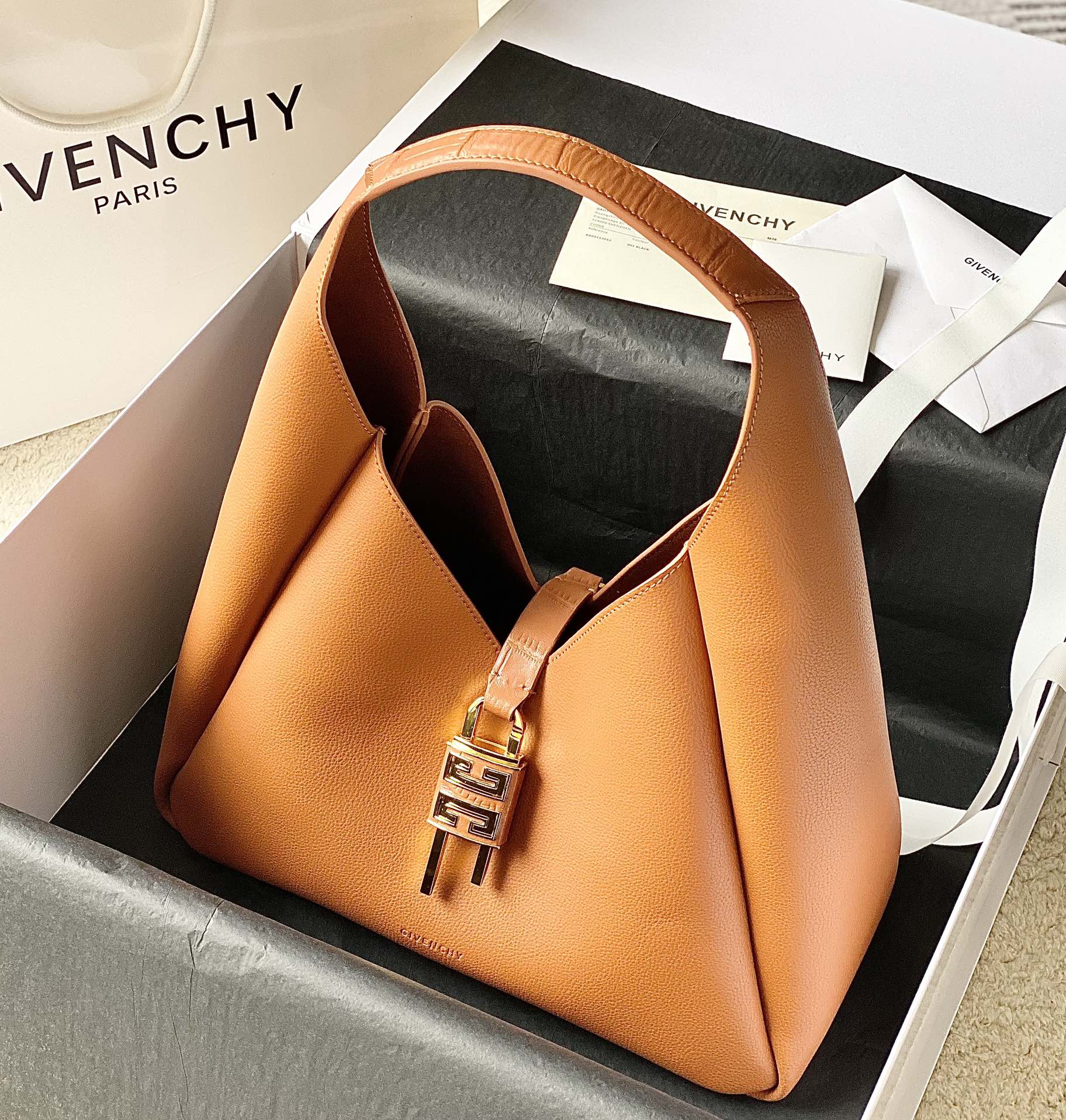 [Top] GIVENCHY G-HOBO Calfskin Handbag 31*15*43cm - 6 Color