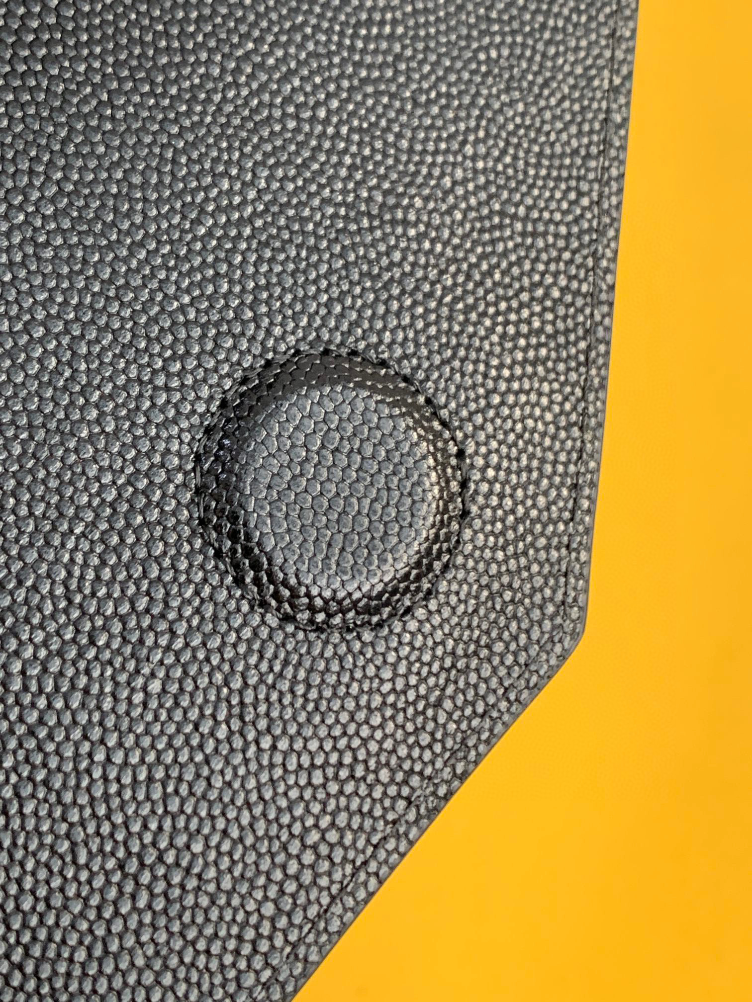 [TOP] Yves Saint Laurent YSL UPTOWN Pouch In Grain Leather- Black