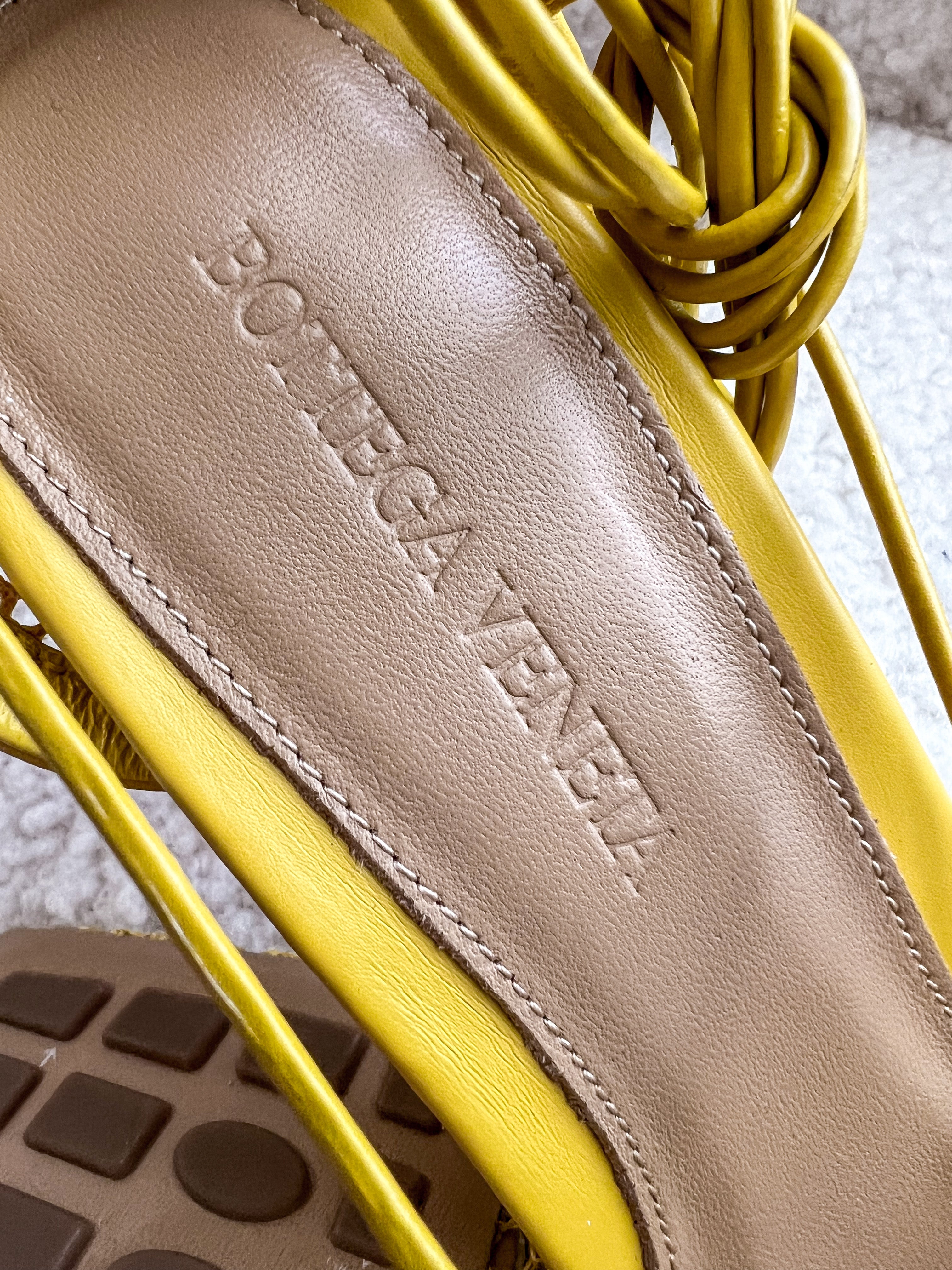 [TOP] Bottega Veneta BV  Stretching High Heel Sandals - Yellow
