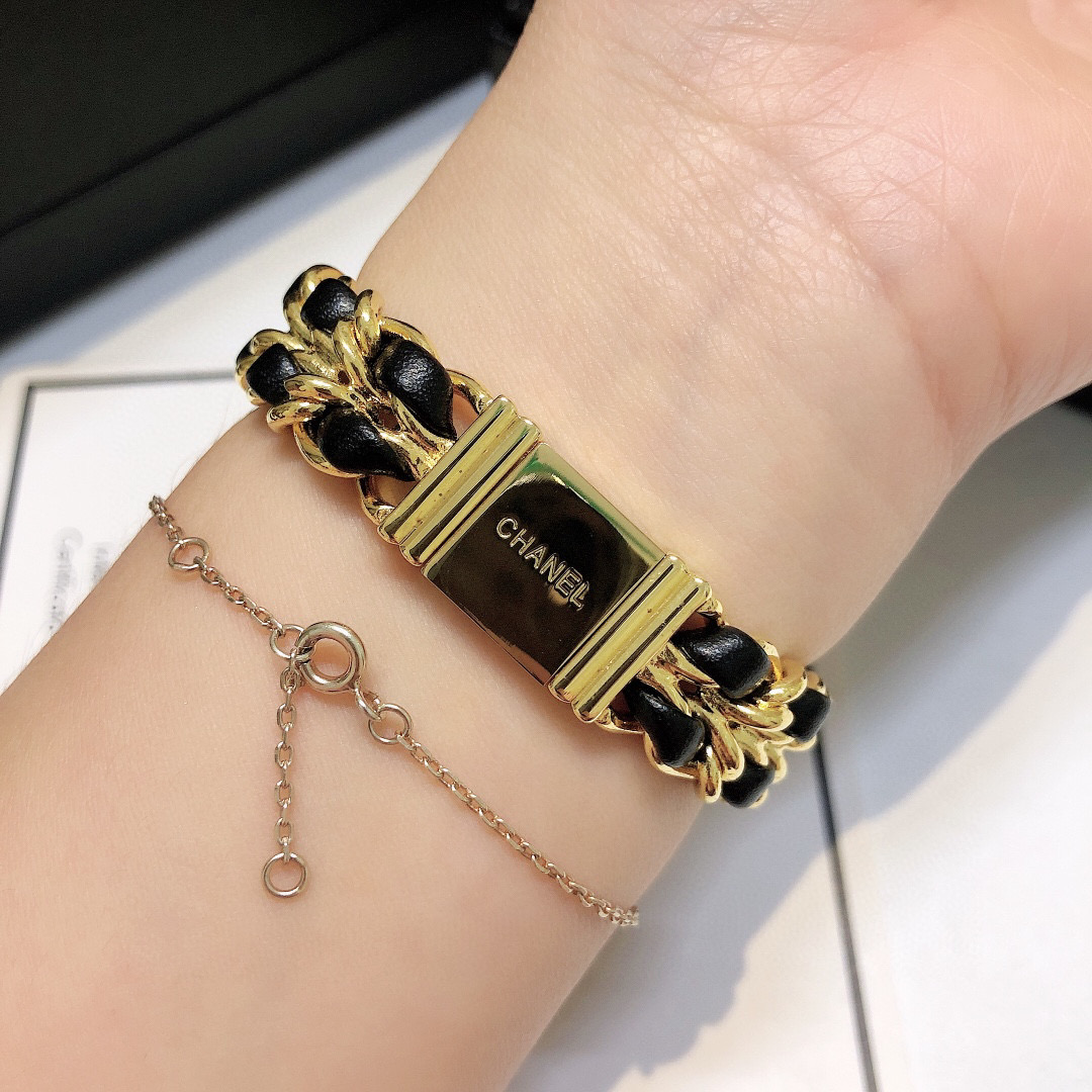 [TOP] CHANEL Premiere Rock Watch - Black & Gold