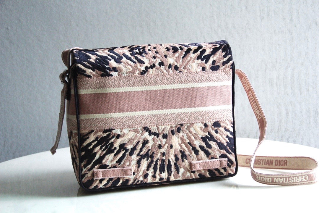 [TOP] Christian Dior Camp Embroidery Bag - Pink Tie Dye