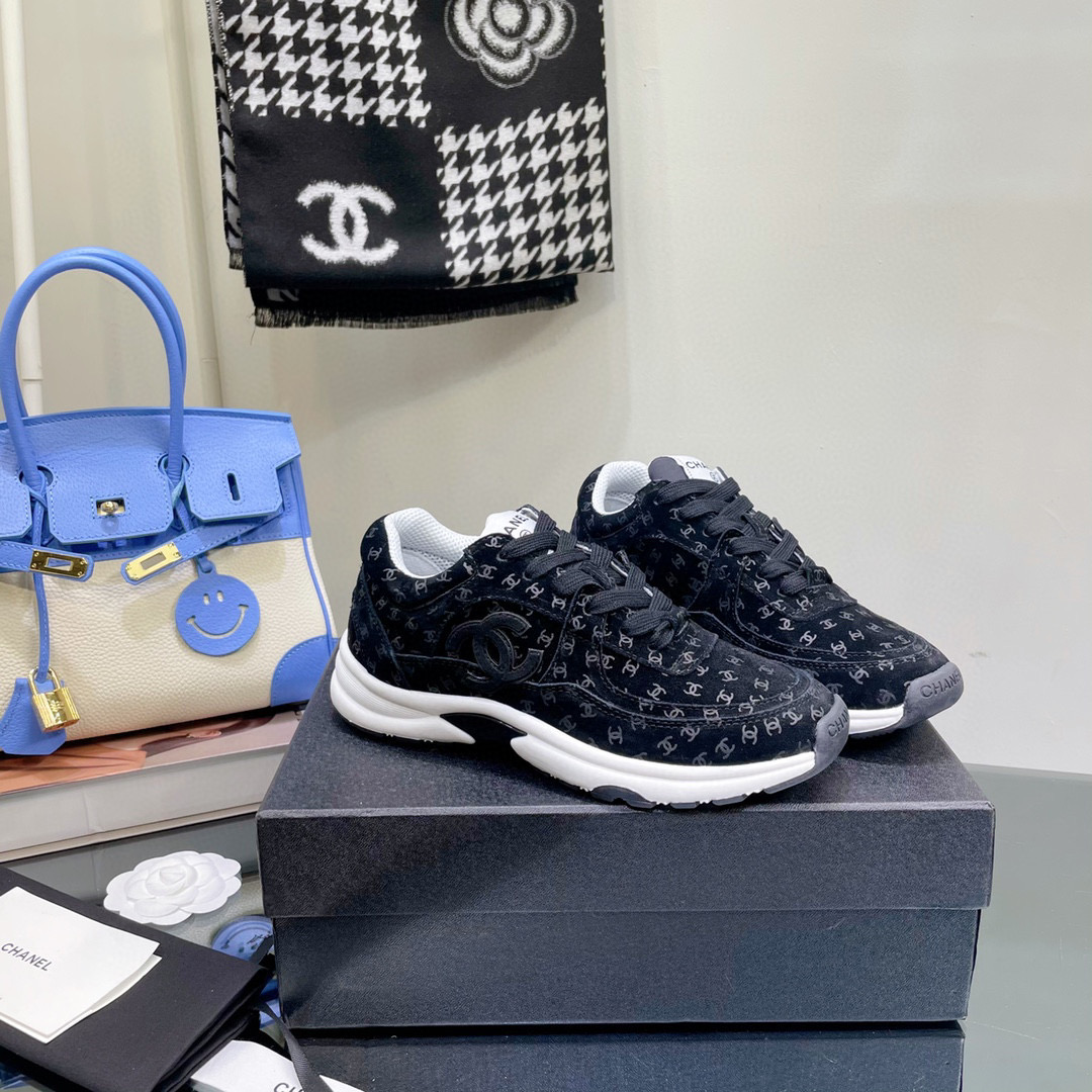 [TOP] CHANEL Two Tone Sneaker - 8 Clolours