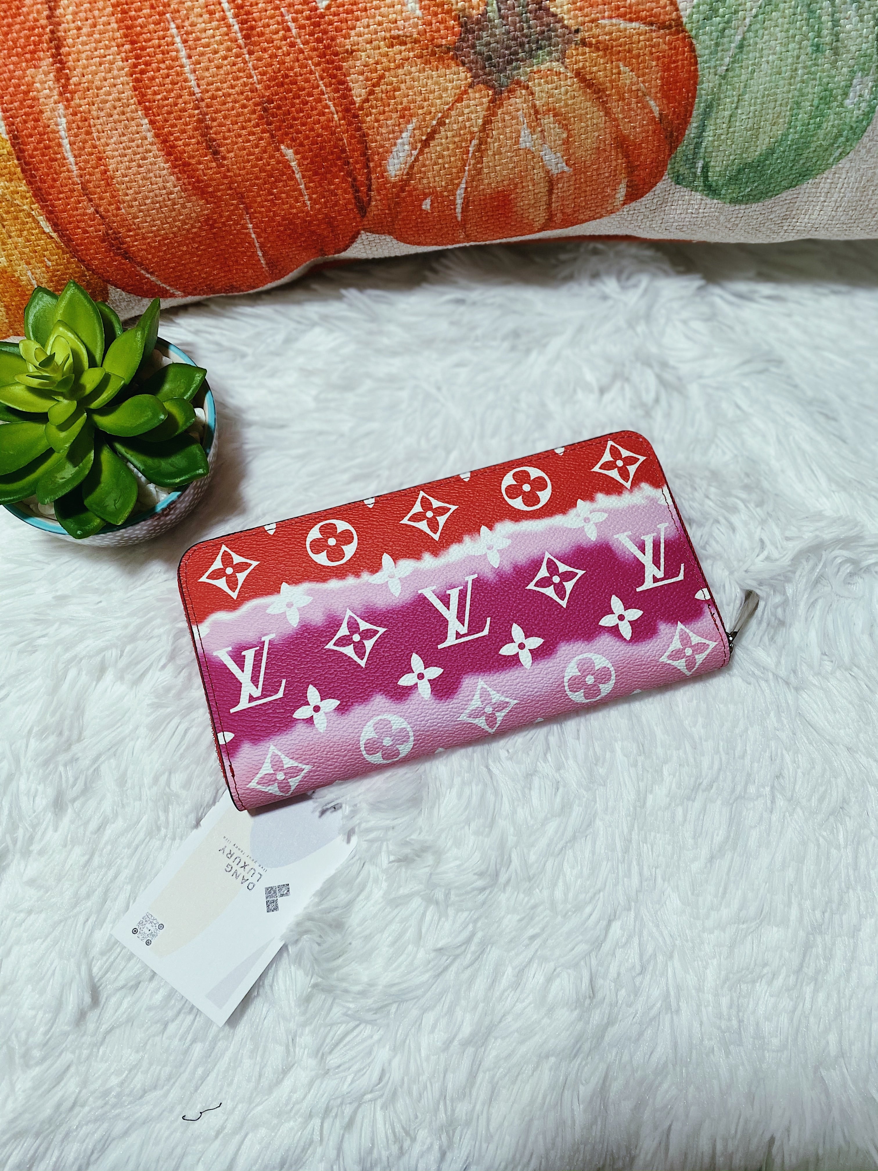 [TOP] Louis Vuitton LV LV Zippy Wallet LV Escale