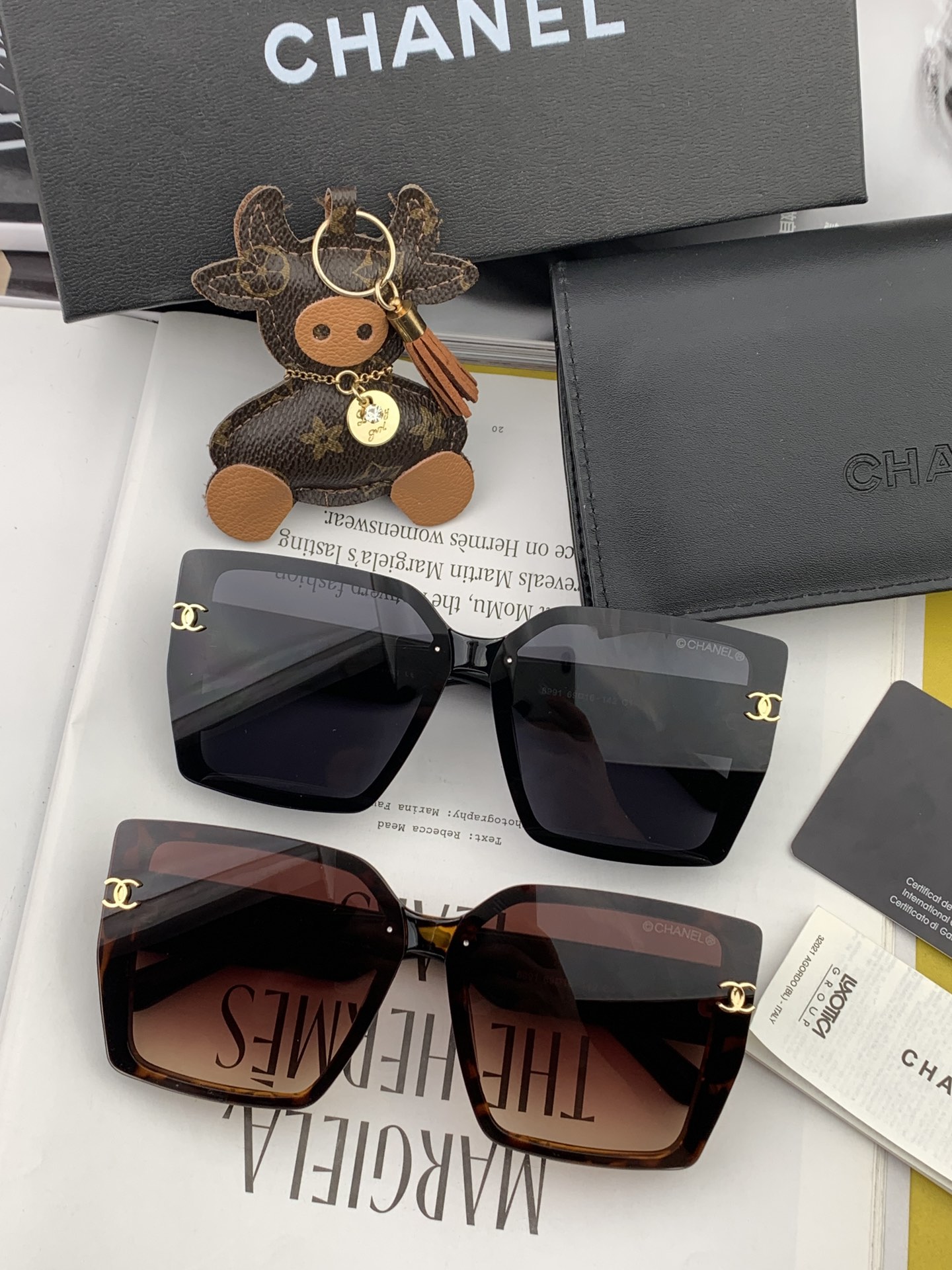 [TOP] CHANEL Sunglasses - 2 Color