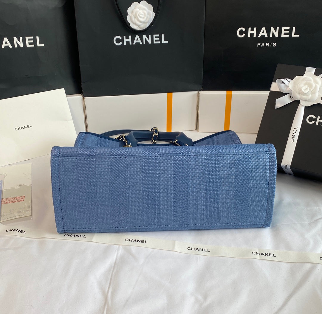 [TOP] CHANEL Deauville Tote - Blue