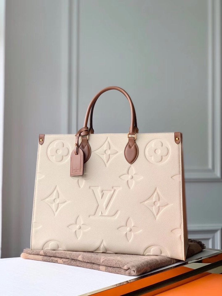 [TOP] Louis Vuitton LV  On The Go Bag  41/34/19cm- Cream