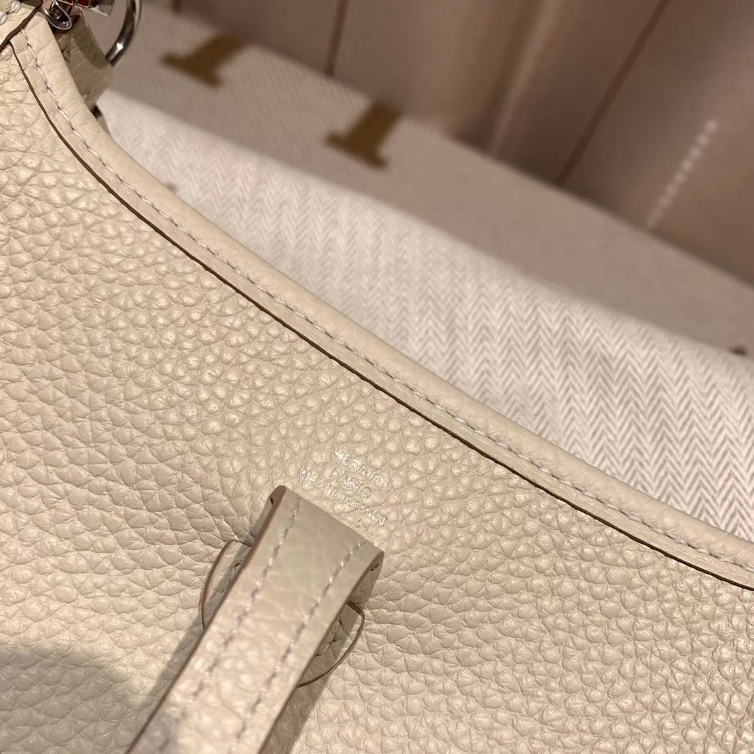 [TOP] HERMES Evelyne 16CM - Craie & SHW