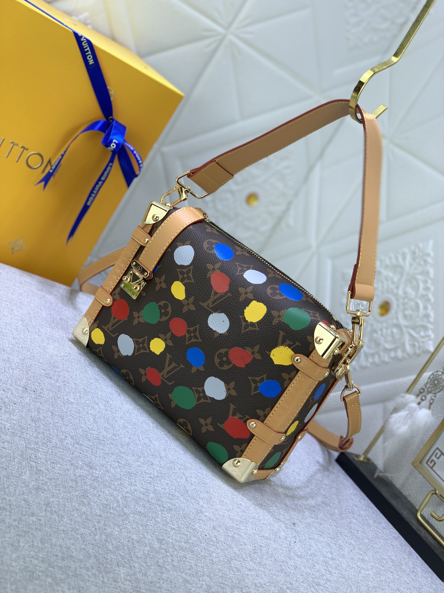 [TOP] Louis Vuitton LV LV X YK Side Trunk Monogram Bag 21×14×6cm-Brown