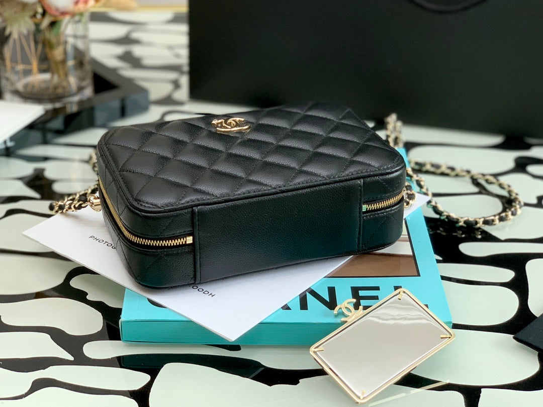 [TOP] CHANEL Vanity With Pull Out Mirror Small  - Black