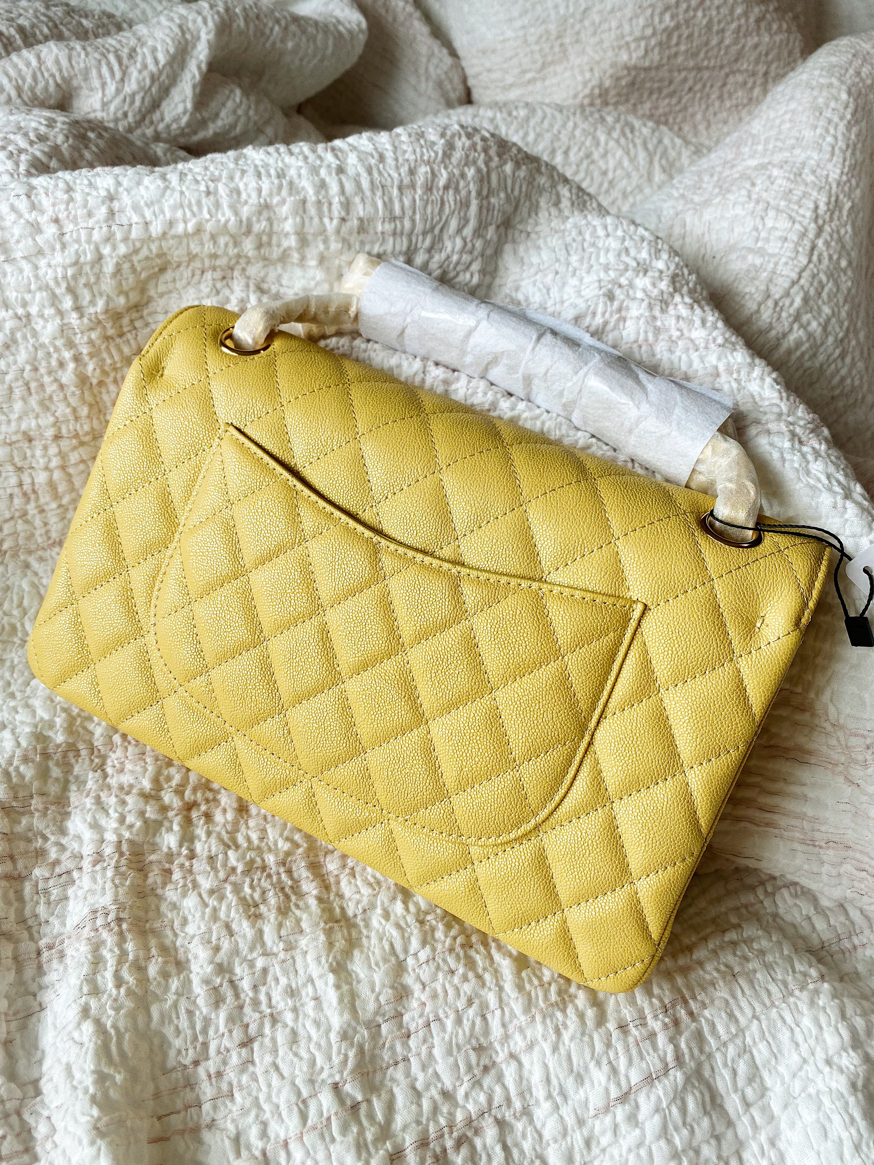 [TOP] CHANEL Classic Flap Bag Caviar Medium 25.5cm –  Yellow & GHW
