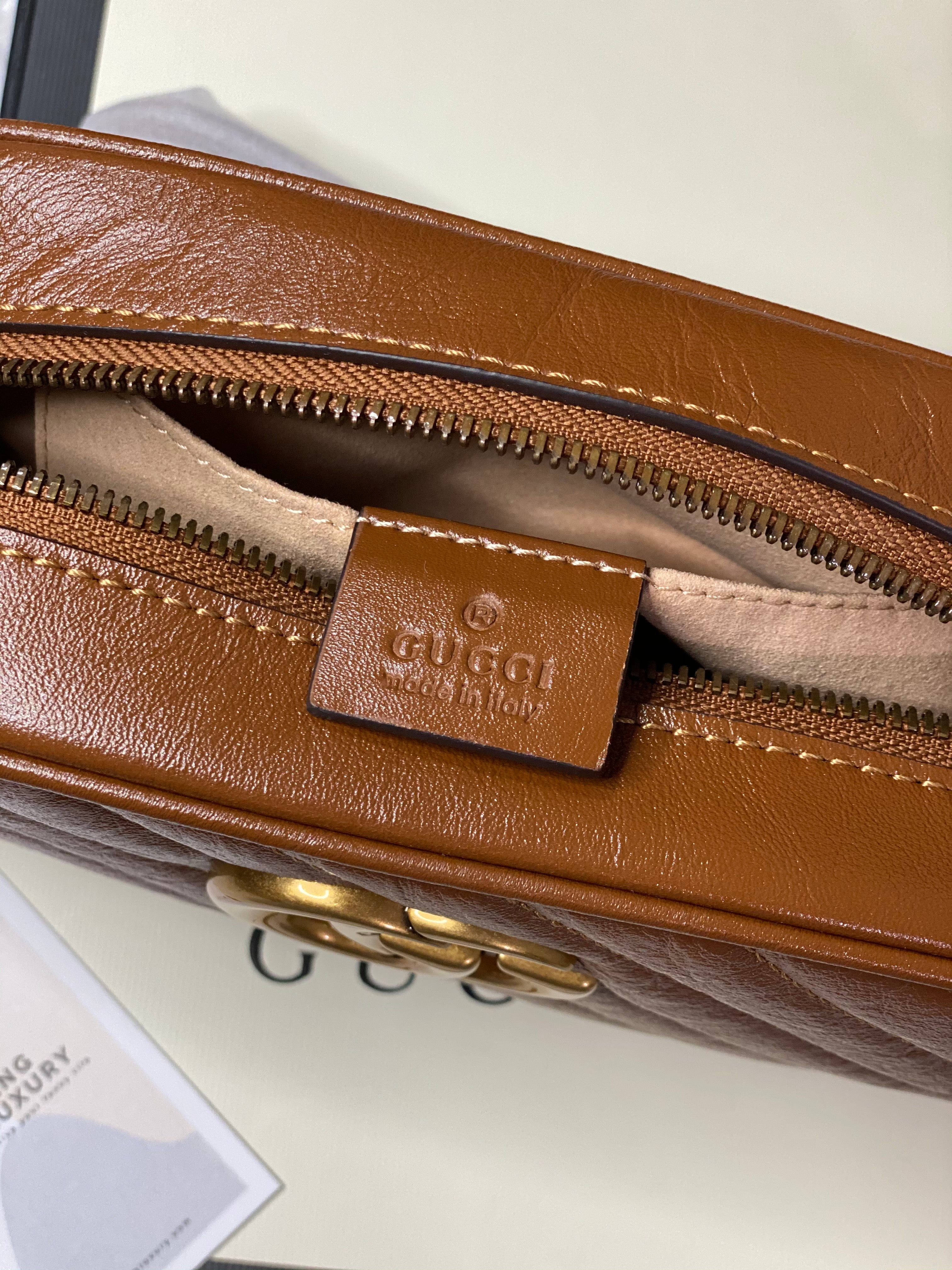 [TOP] GUCCI GG Marmont Bag Matelassé Small 26*15*7 - Camel