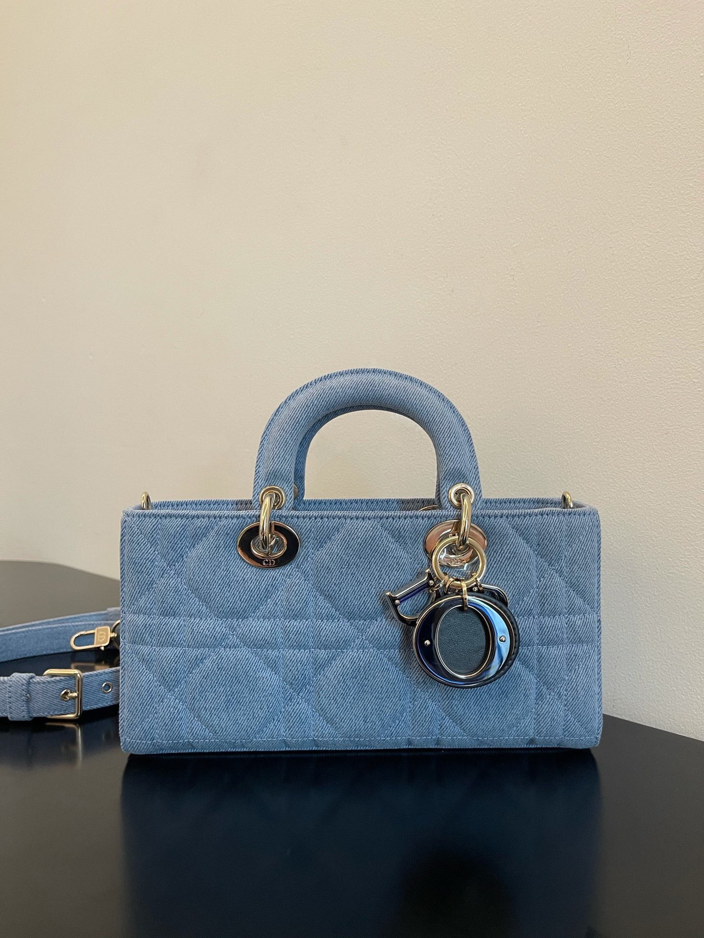 [TOP] Christian Dior Lady D-Joy Bag Cannage Denim - Blue