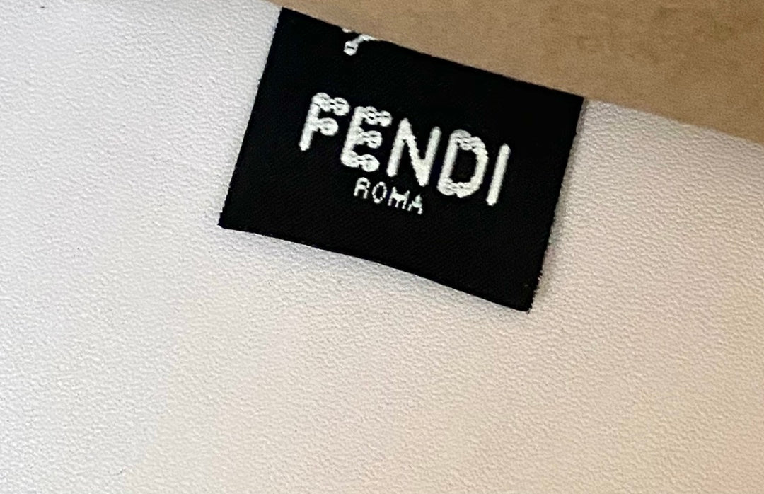 [TOP] FENDI FENDI Medium Sunshine Tote - White