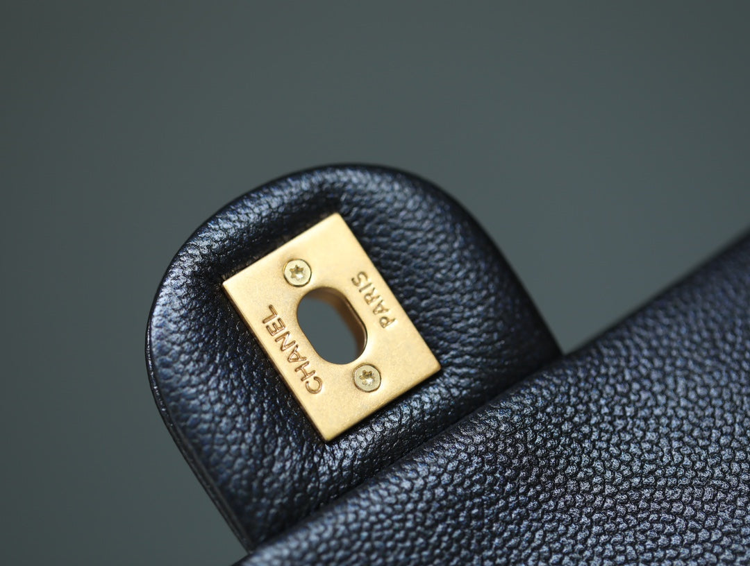 [TOP] CHANEL Classic Flap Bag New Mini Square 13.5*17*8CM - Black & GHW