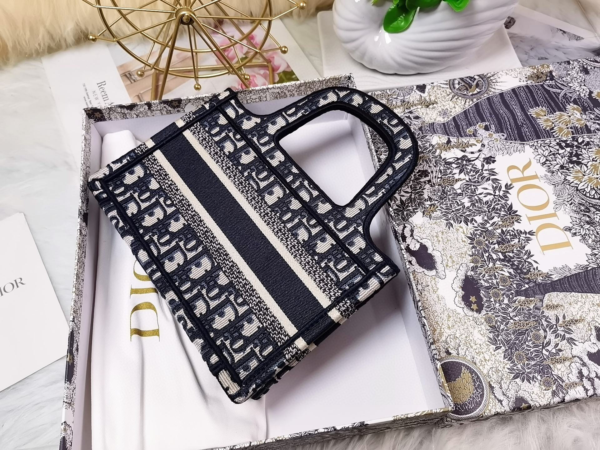 [TOP] Christian Dior Book Tote Bag Monogram Mini