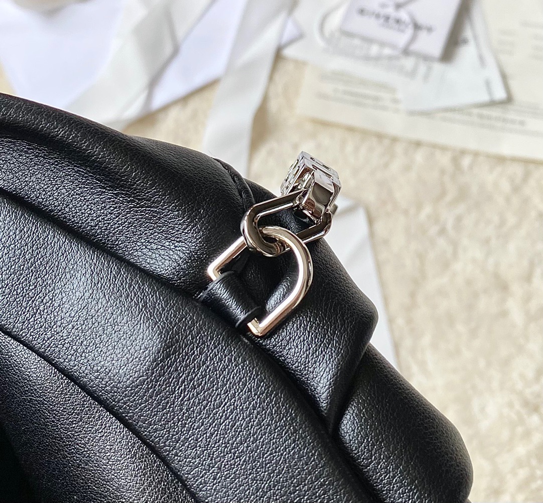 [Top] GIVENCHY Kenny Leather Bag 32x22x17CM - 6 Color