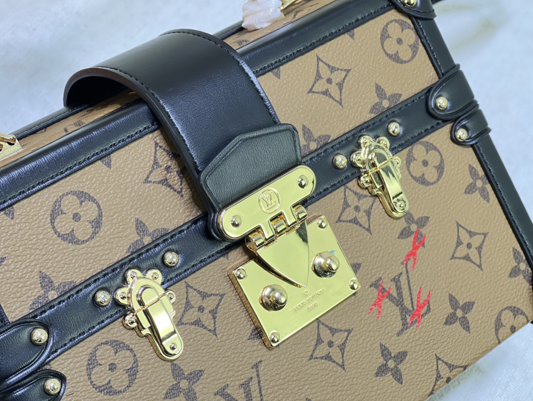 [TOP] Louis Vuitton LV Petite Malle V Box Bag
