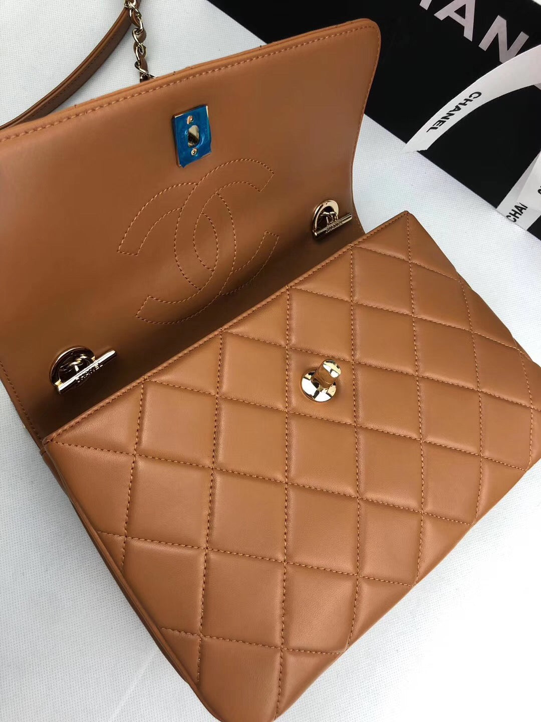 [TOP] CHANEL Trendy Top Handle Bag 25cm - Brown