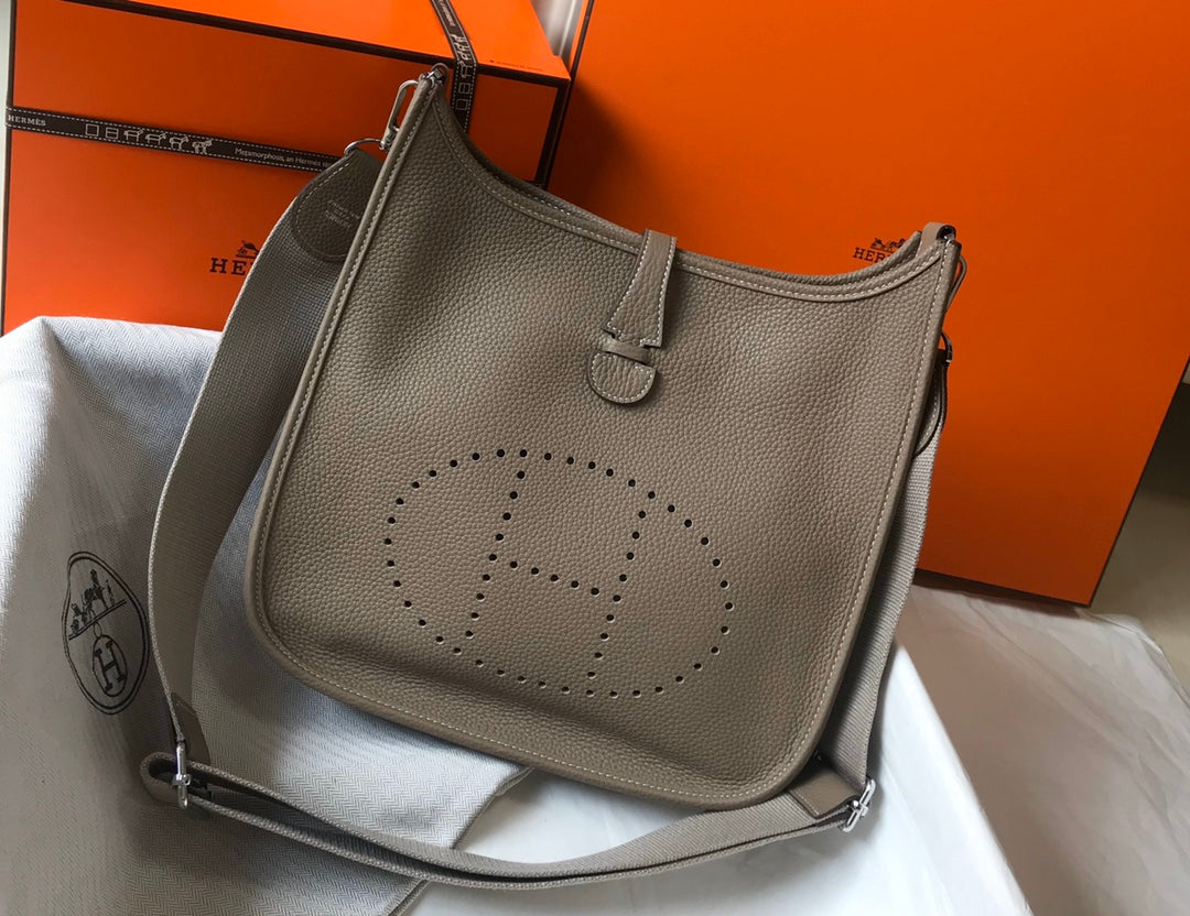 [TOP] HERMES Evelyne Togo Leather 28cm - Etoupe