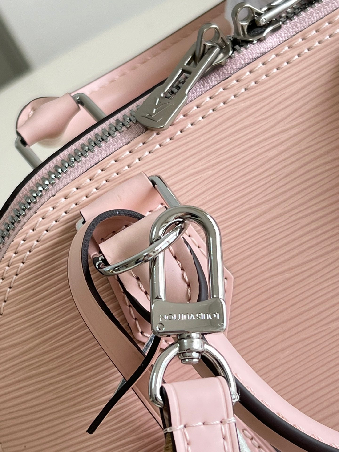 [TOP] Louis Vuitton LV  Alma BB Epi Leather 23.5X17.5X11.5cm - Pink &SHW