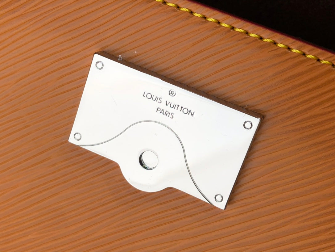 [TOP] Louis Vuitton LV L*V Cluny Epi Leather 20 x 16 x 7.5 cm- Brown