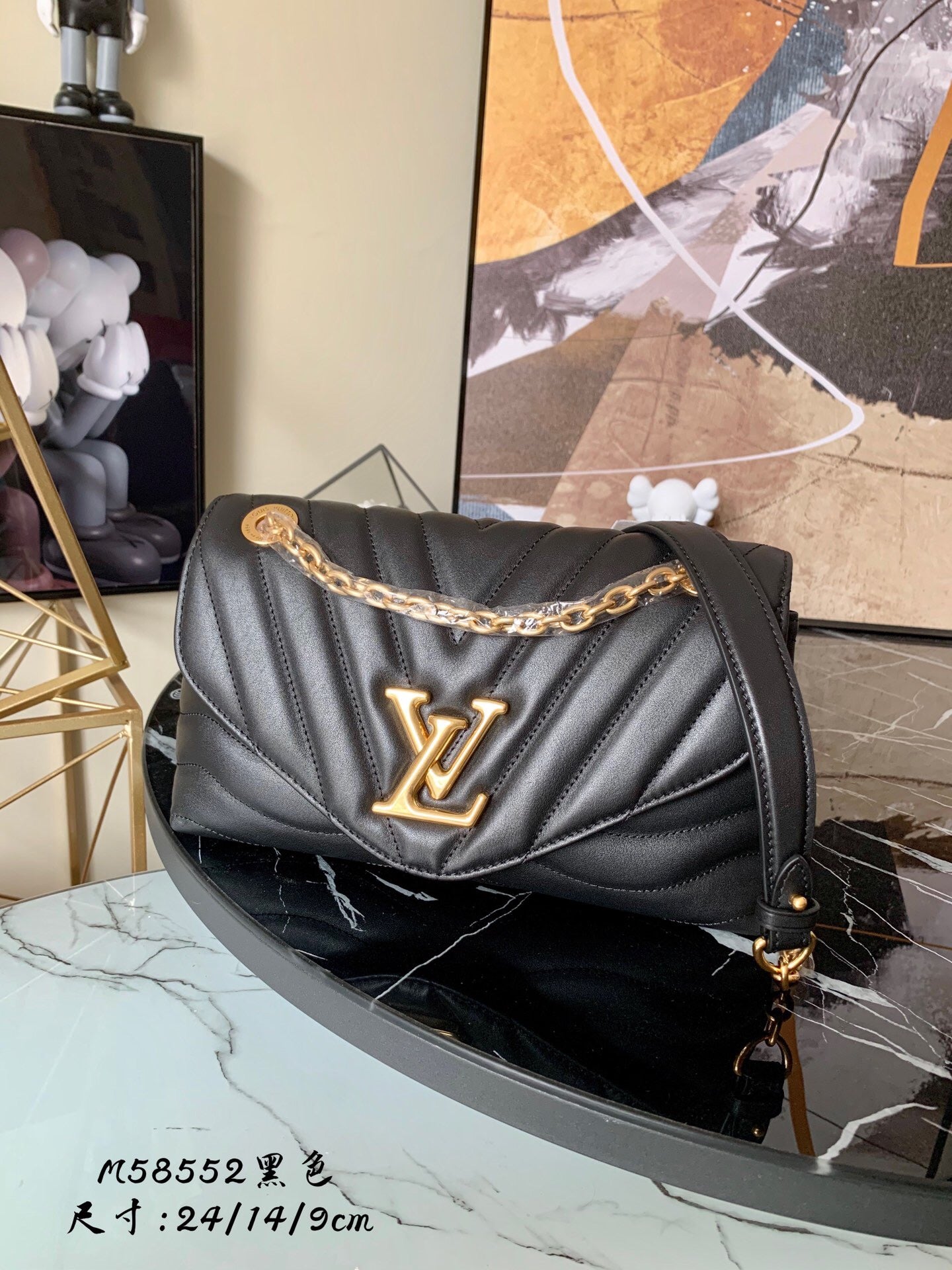 [TOP] Louis Vuitton LV  New Wave Chain Bag 24×14×9CM- Black