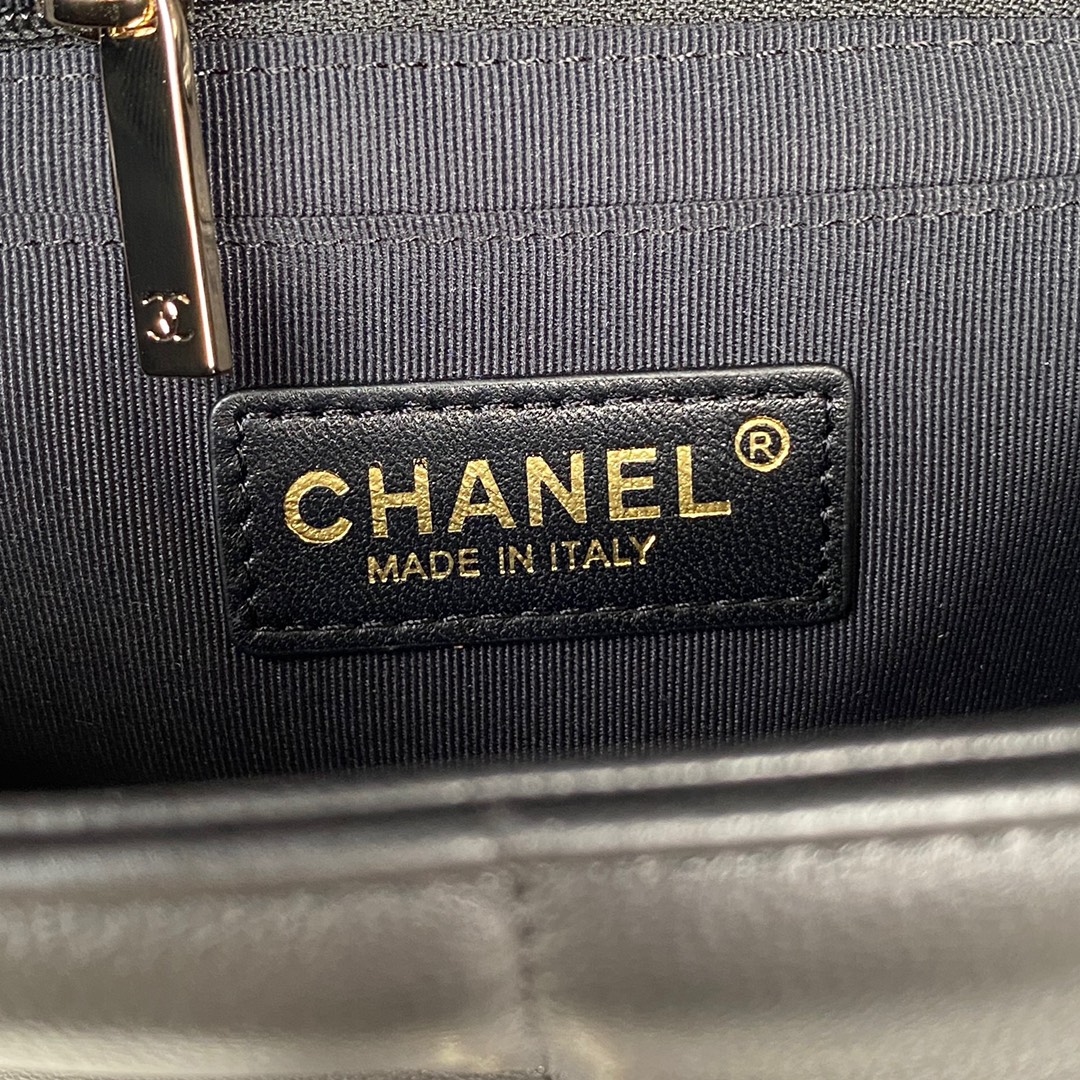 [TOP] CHANEL Classic Flap Bag 17*14*7cm/19*16.*7.5cm - GHW - Black