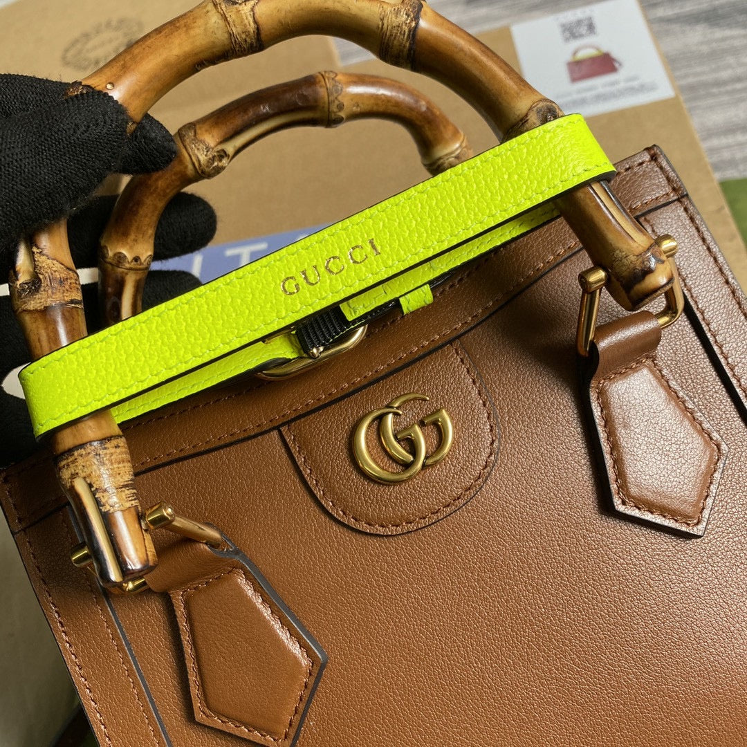 [TOP] GUCCI G*G Diana Small Bag - Brown