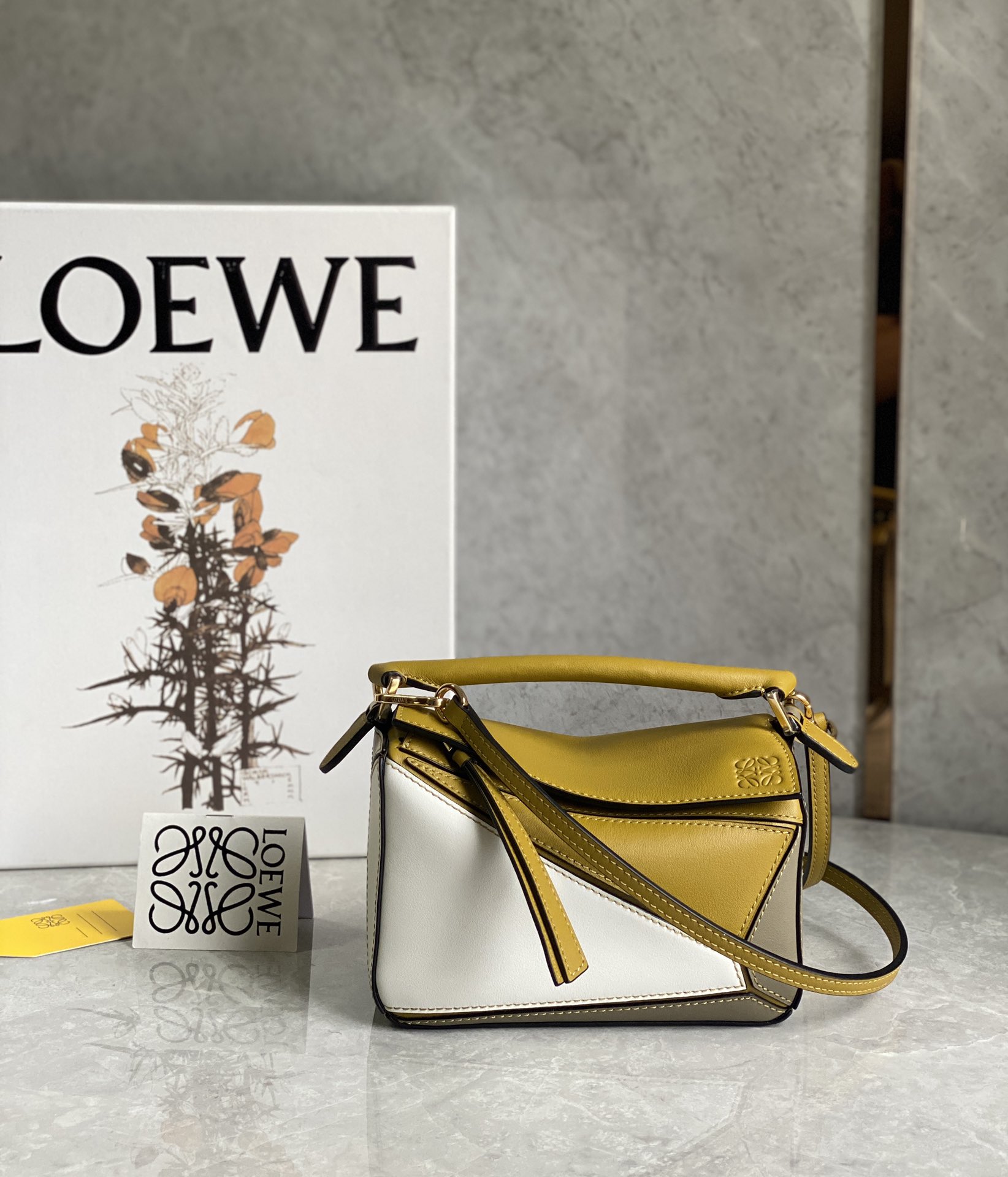 [TOP] LOEWE Puzzle Bag 18*11*7.5cm/24*10*14cm - Yellow